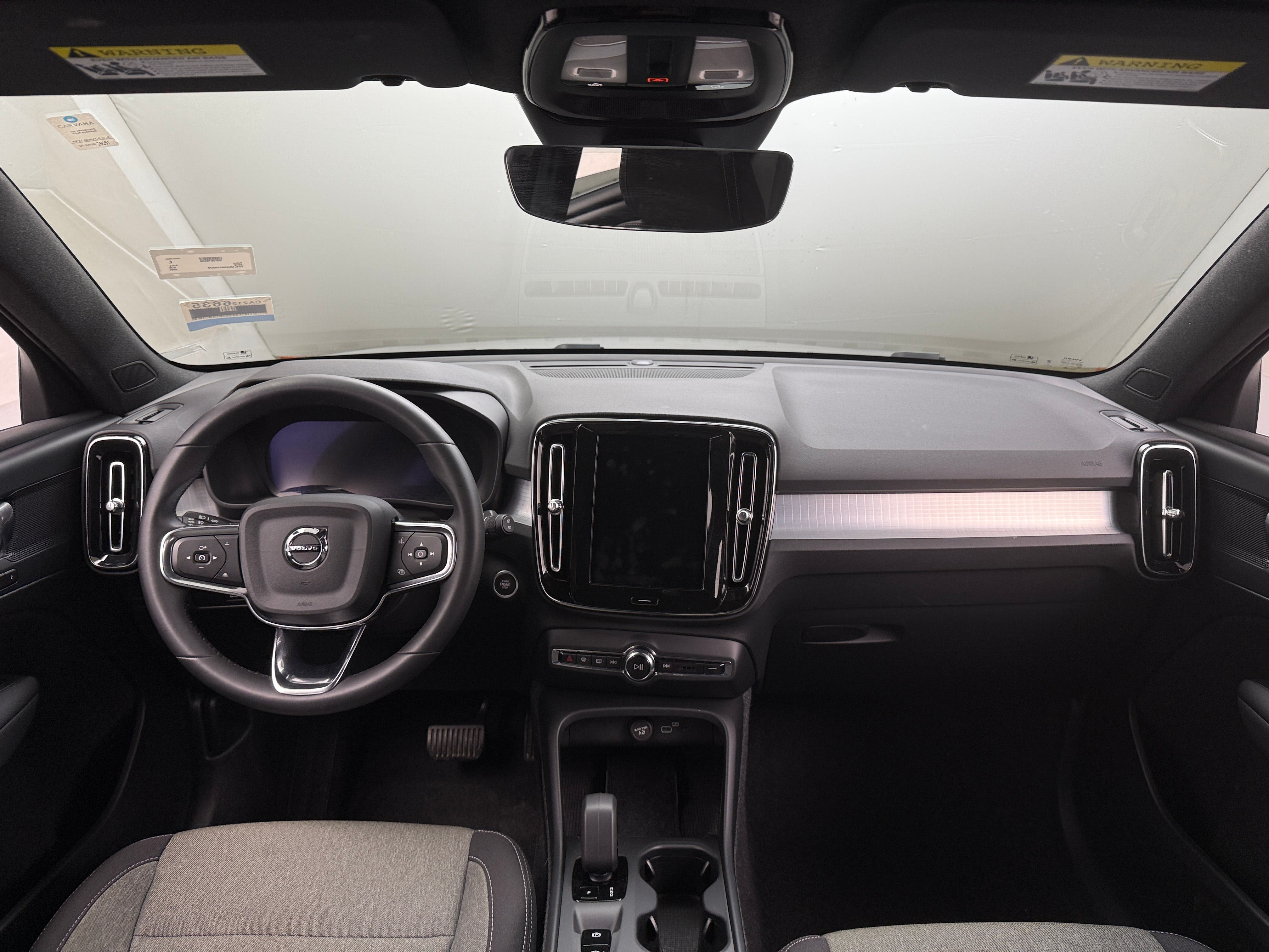 2024 Volvo XC40 B5 Core 3