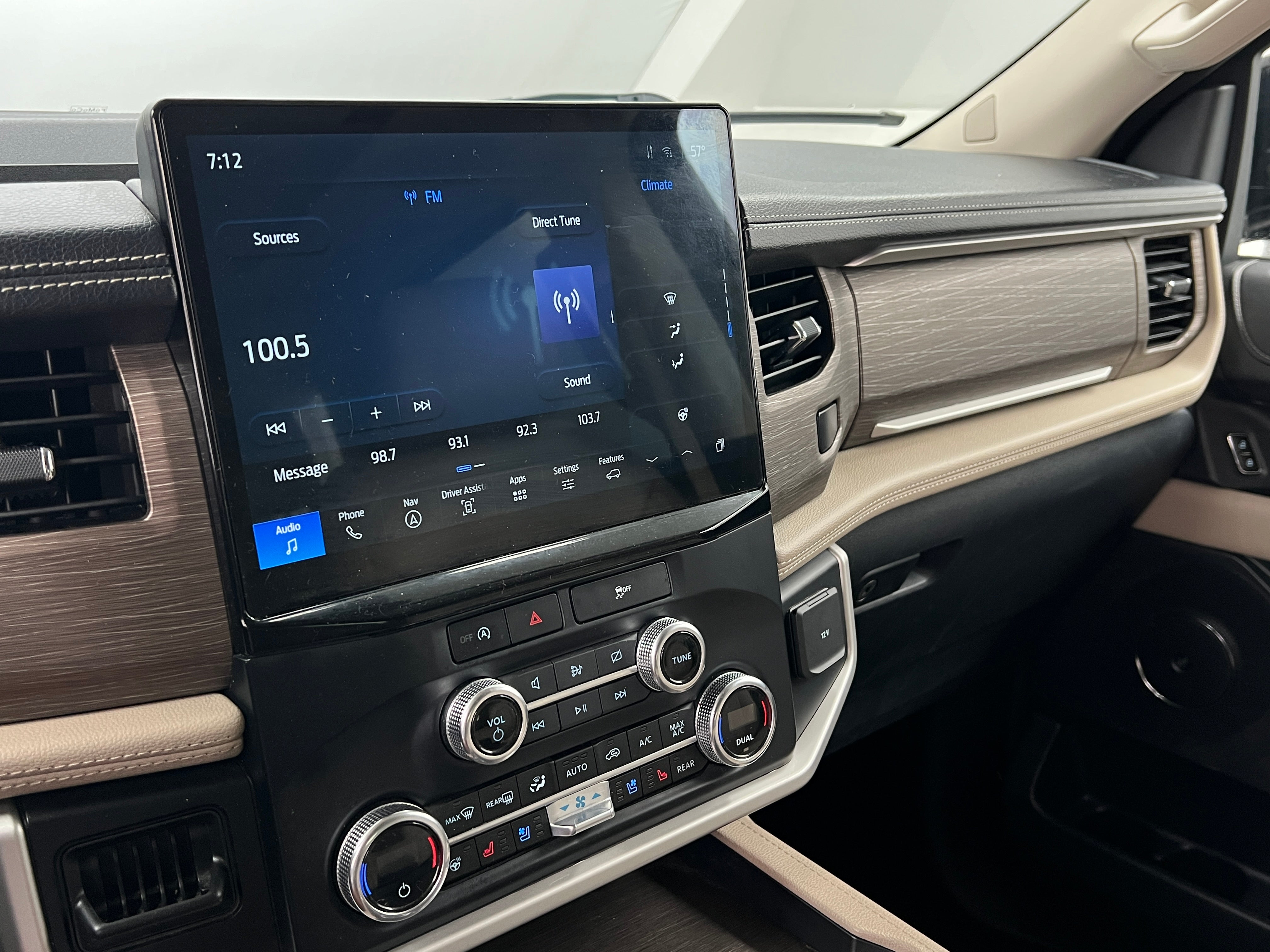 2023 Ford Expedition Limited 3