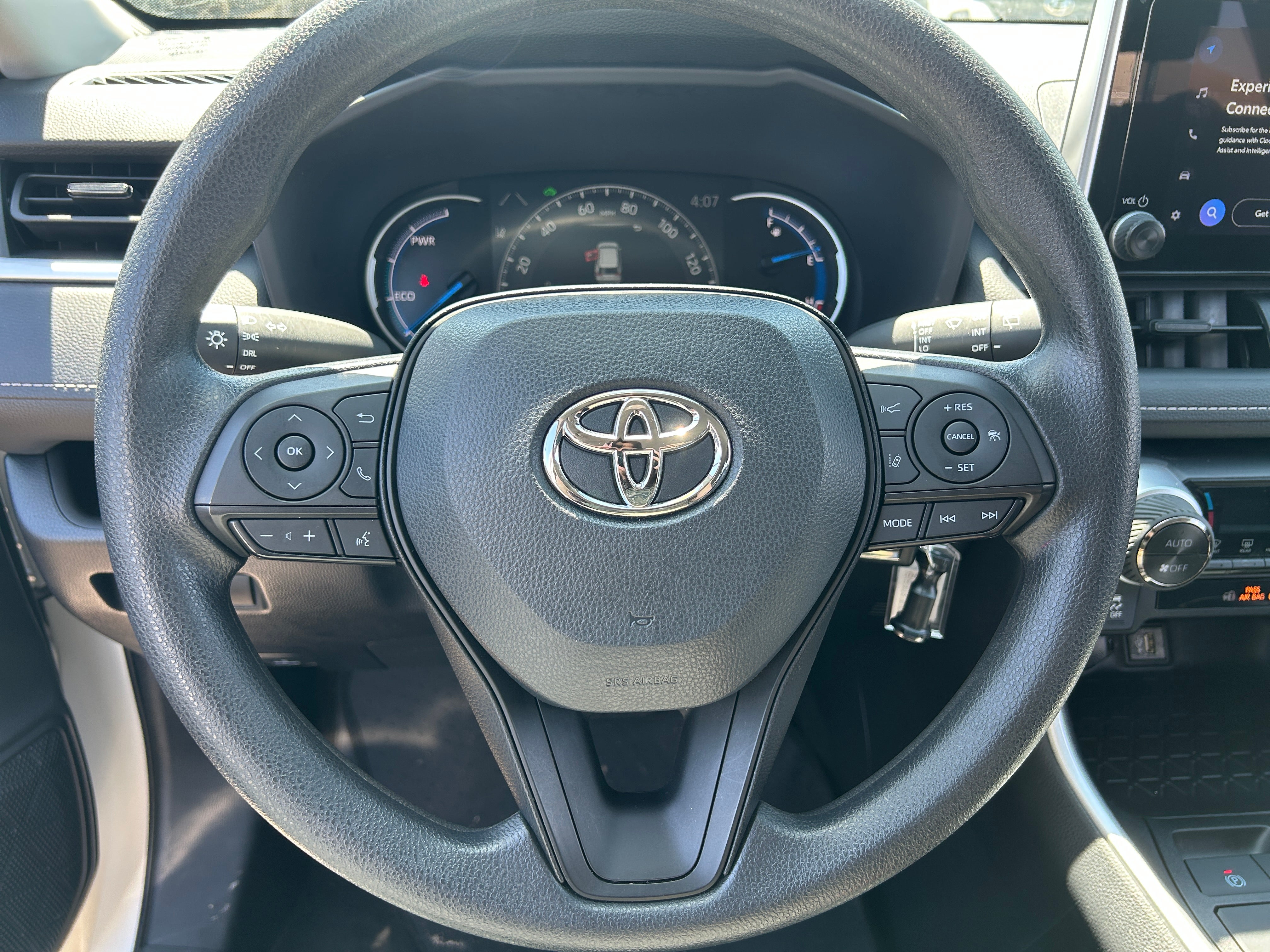 2024 Toyota RAV4 LE 5