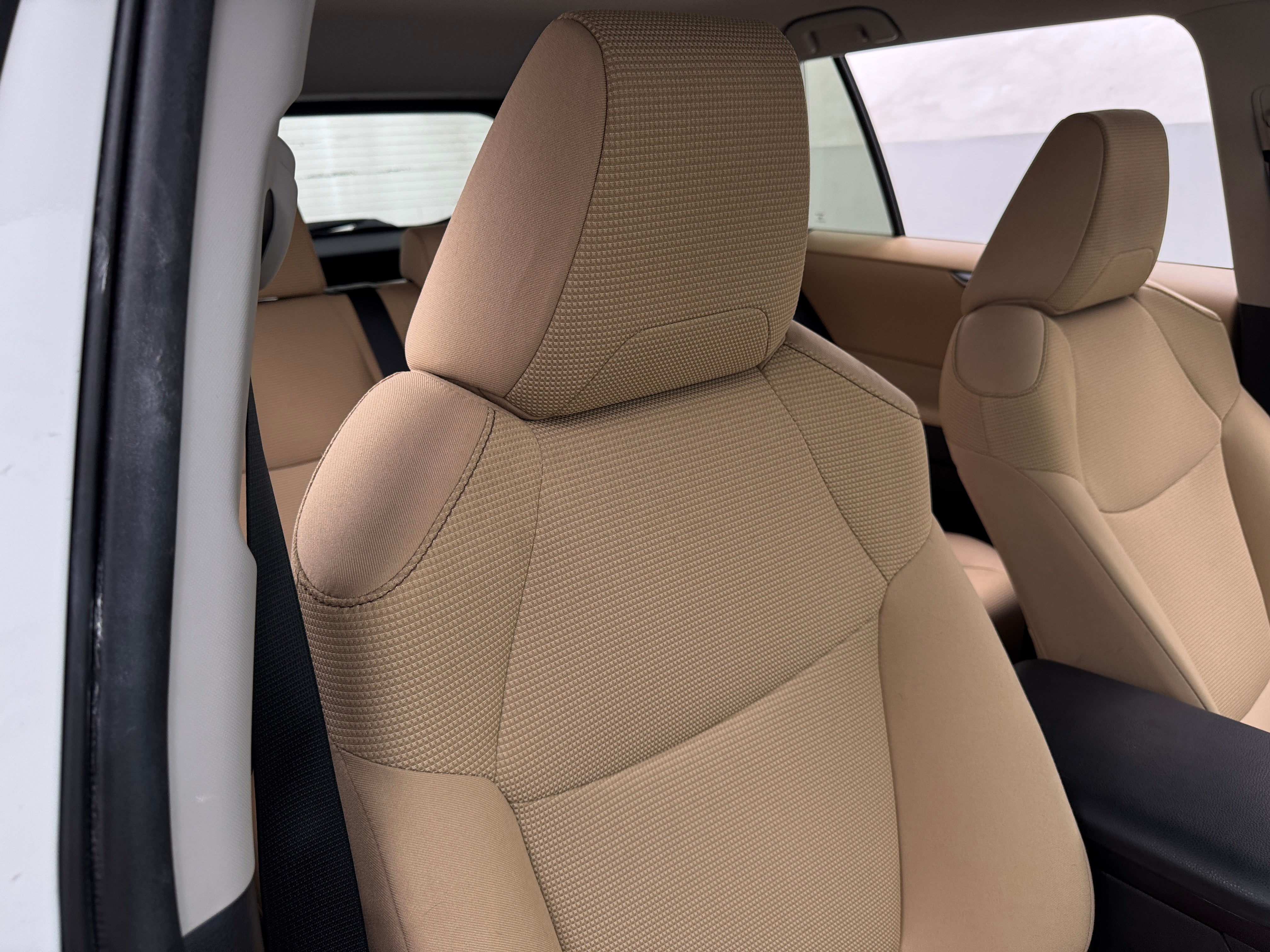 2020 Toyota RAV4 LE 2
