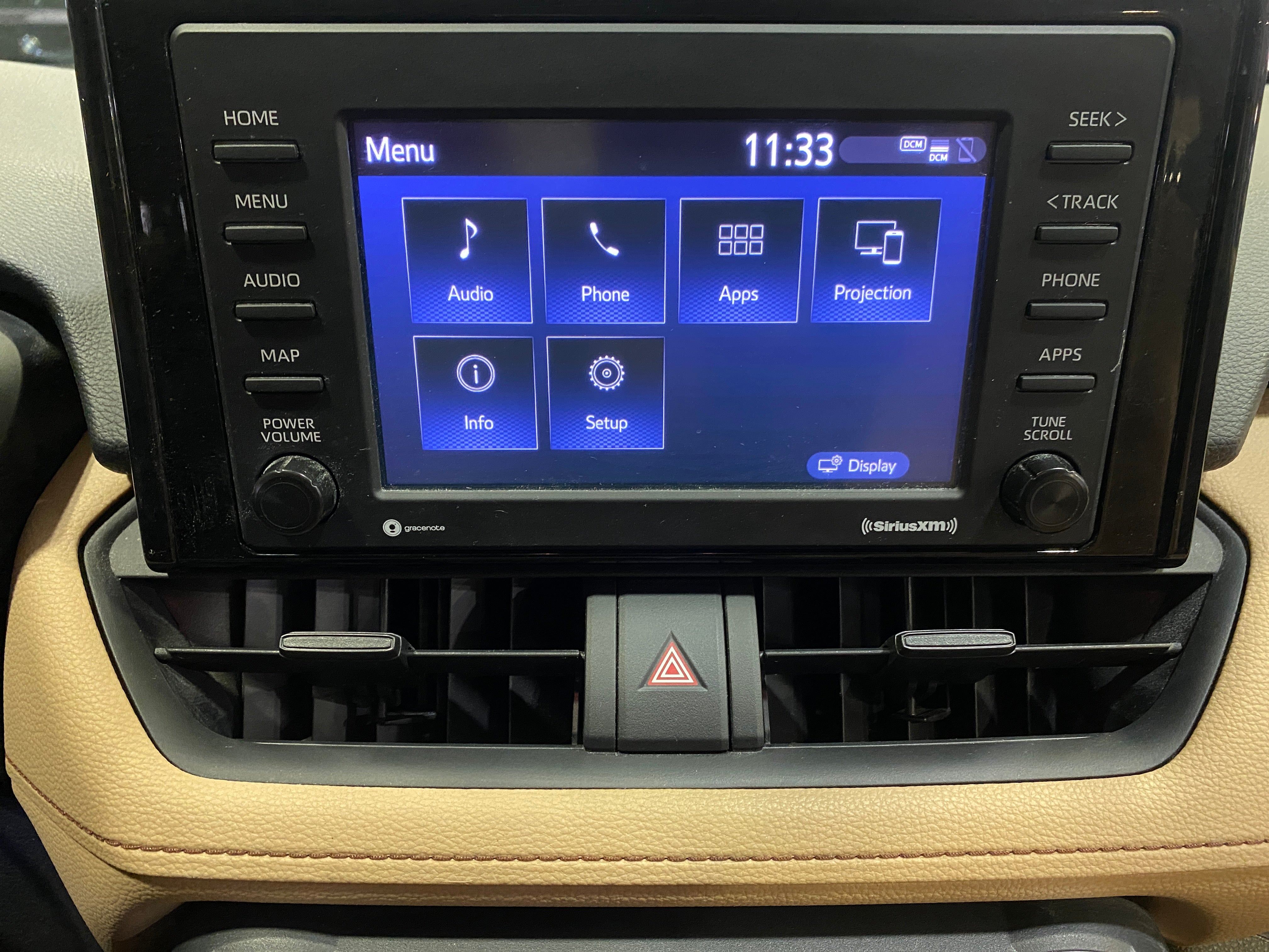 2020 Toyota RAV4 LE 4