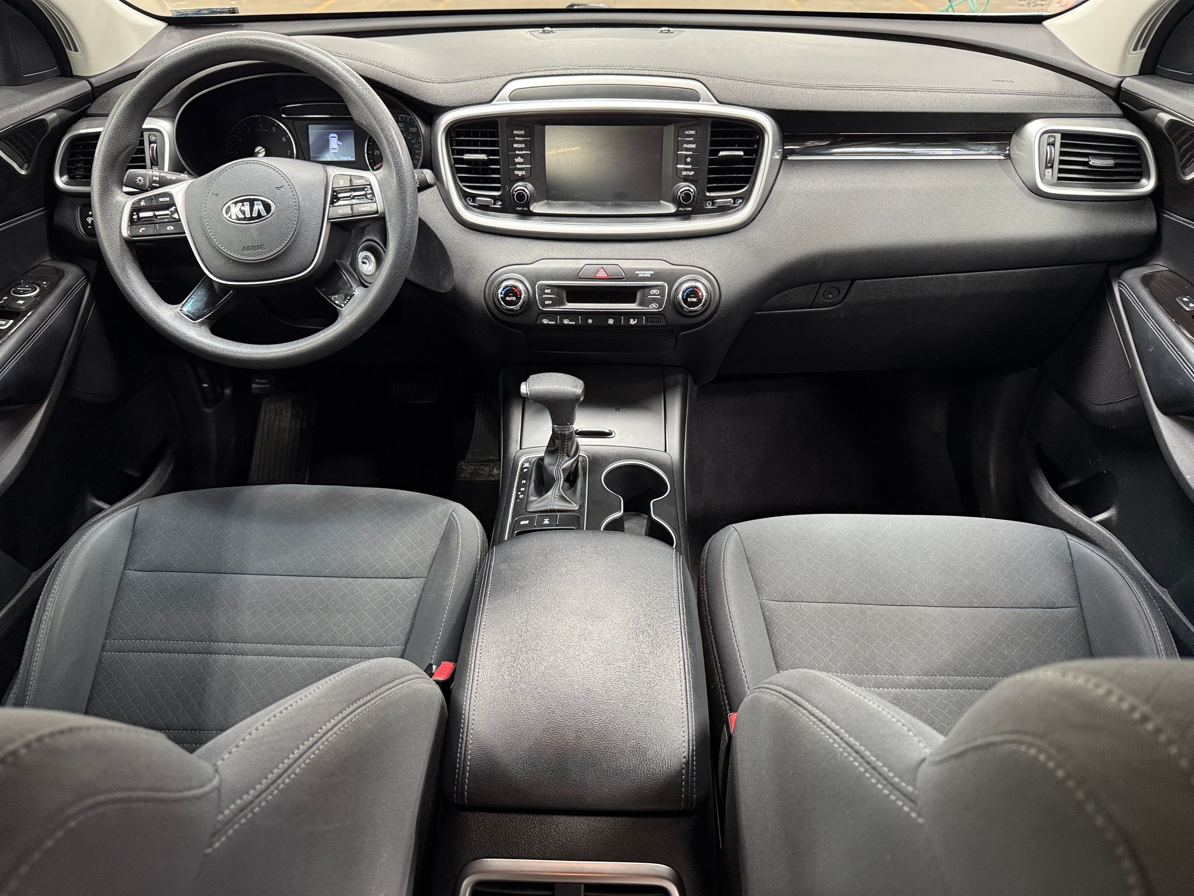 2019 Kia Sorento LX 3