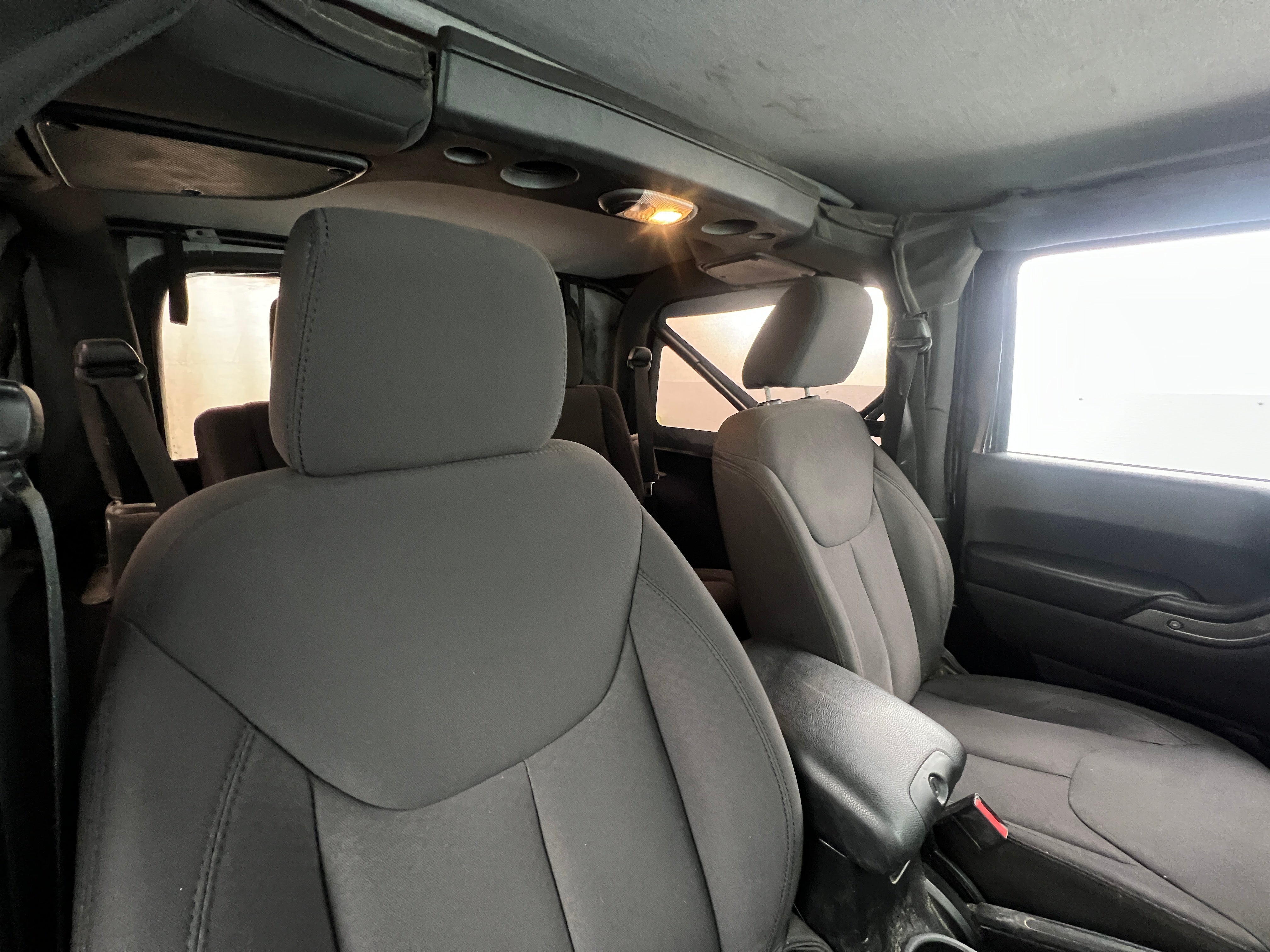 2015 Jeep Wrangler Sport 2