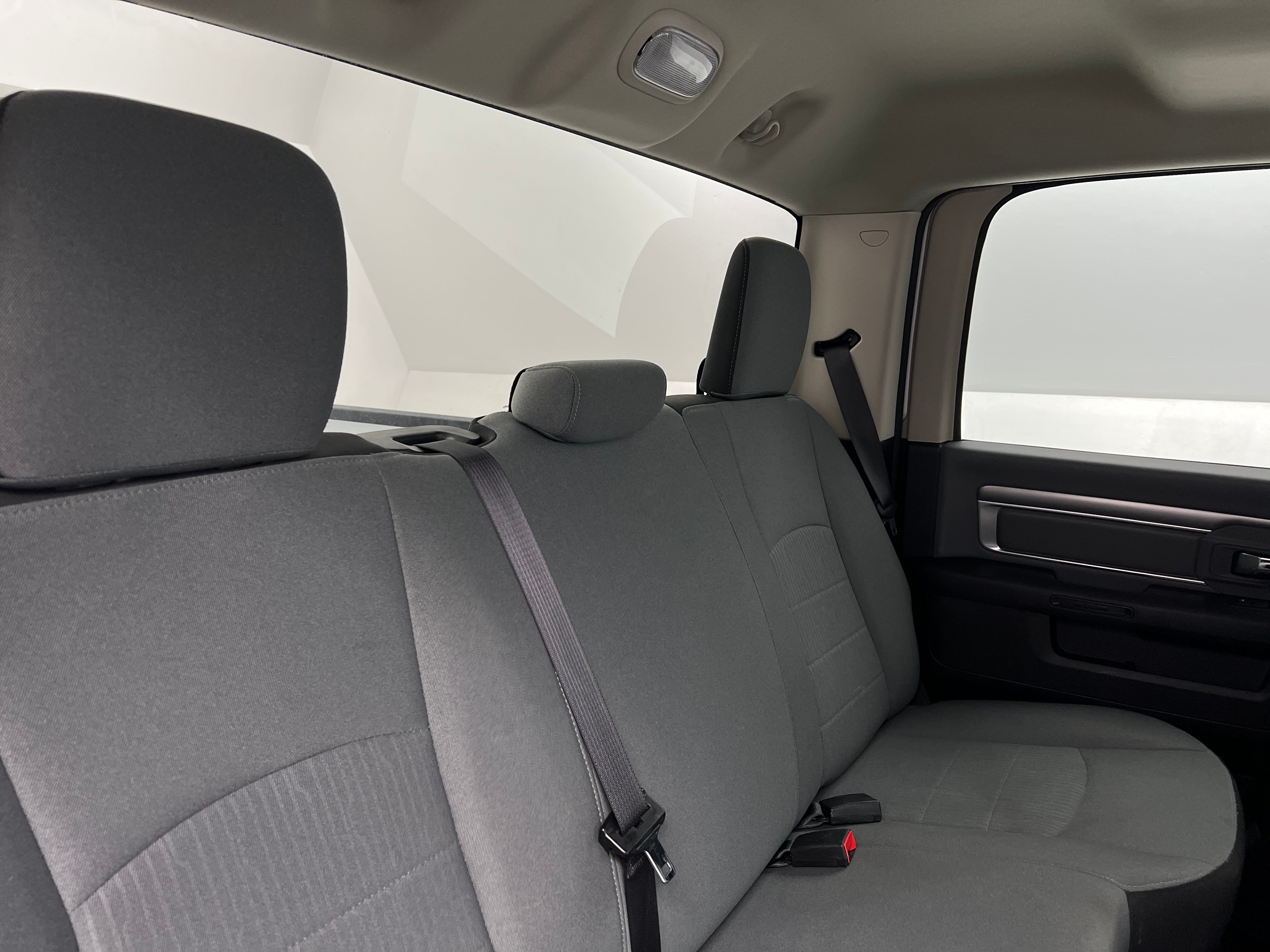 2022 RAM 1500 Classic SLT 6