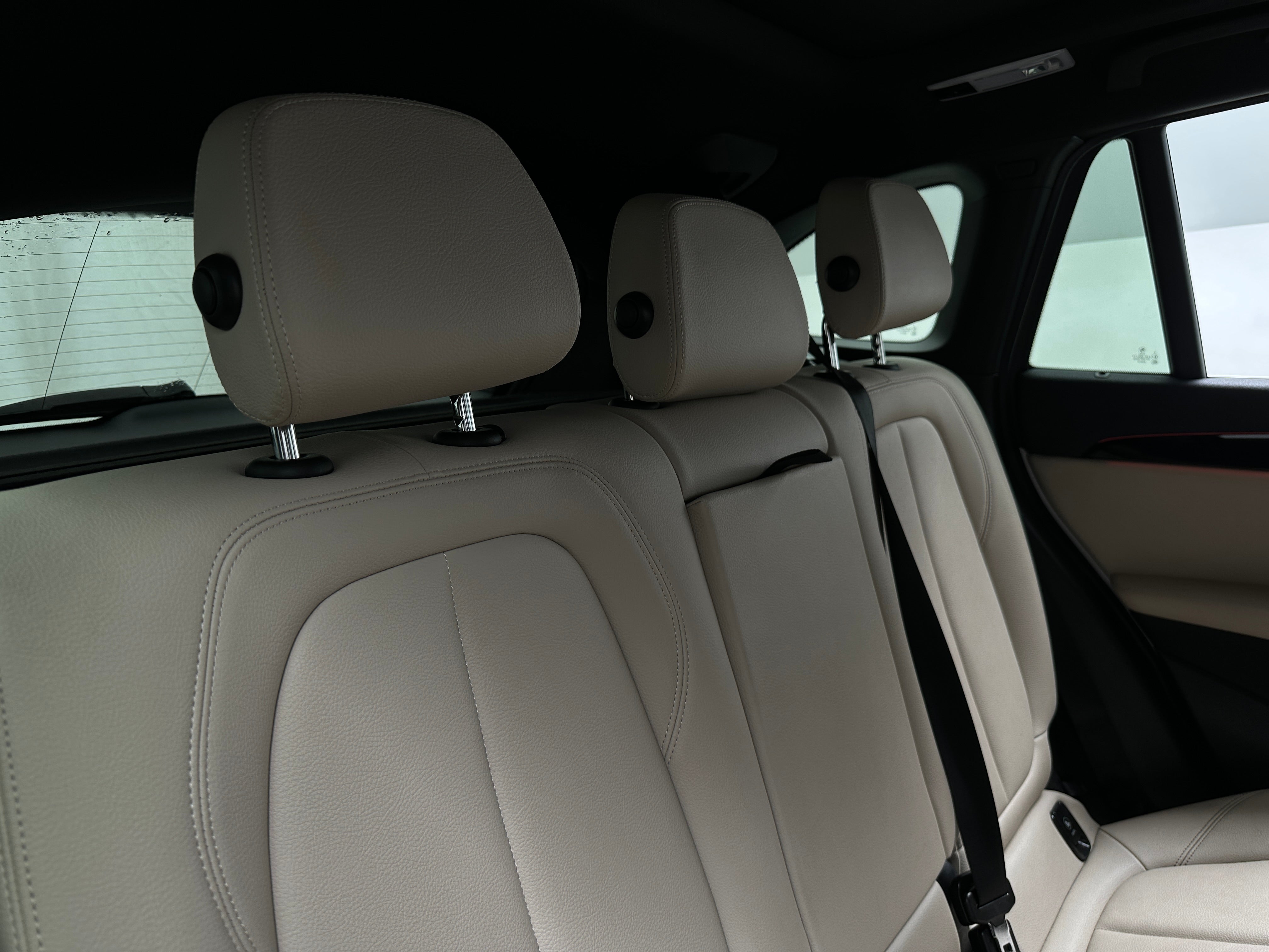2021 BMW X1 xDrive28i 5