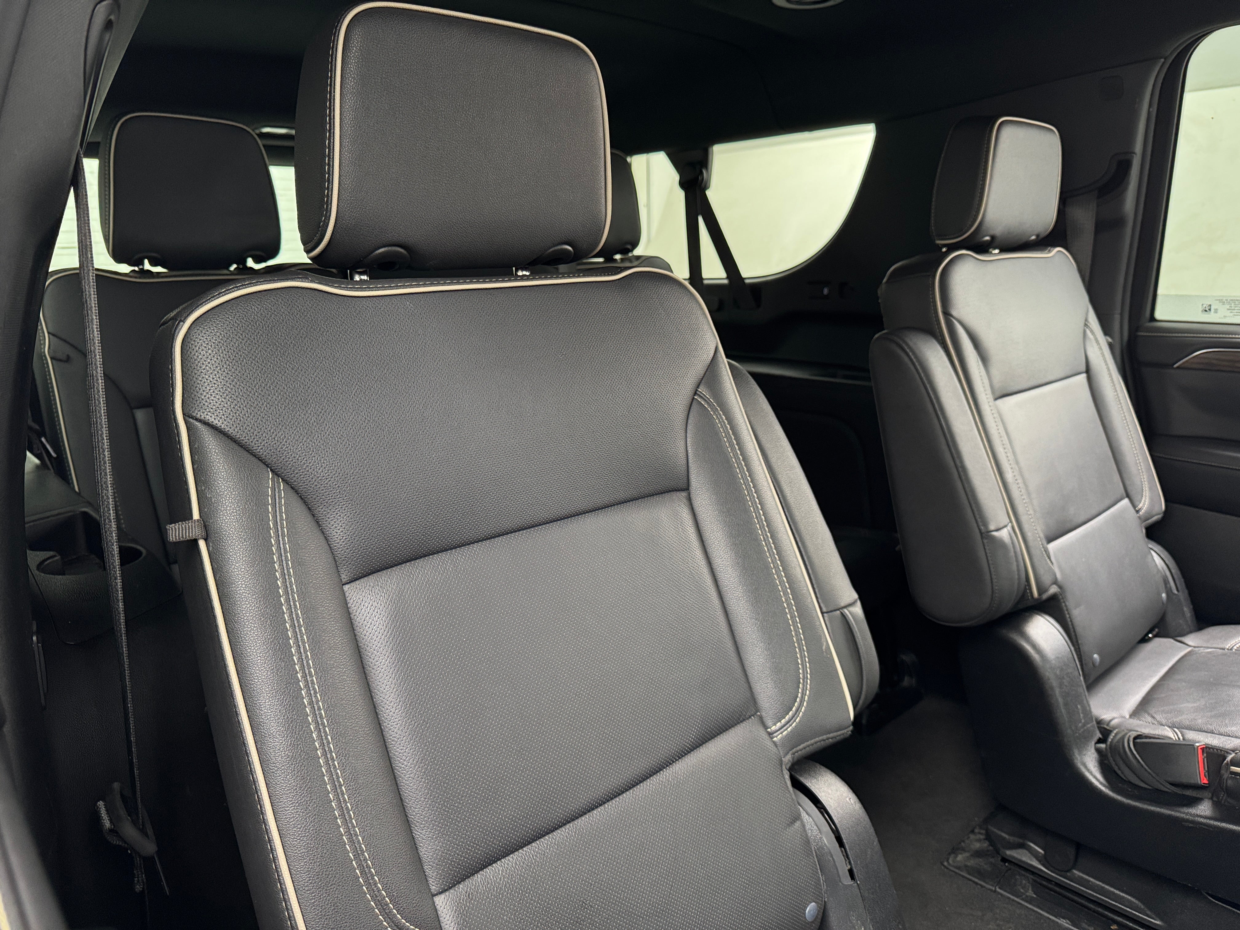 2023 Chevrolet Suburban Premier 5