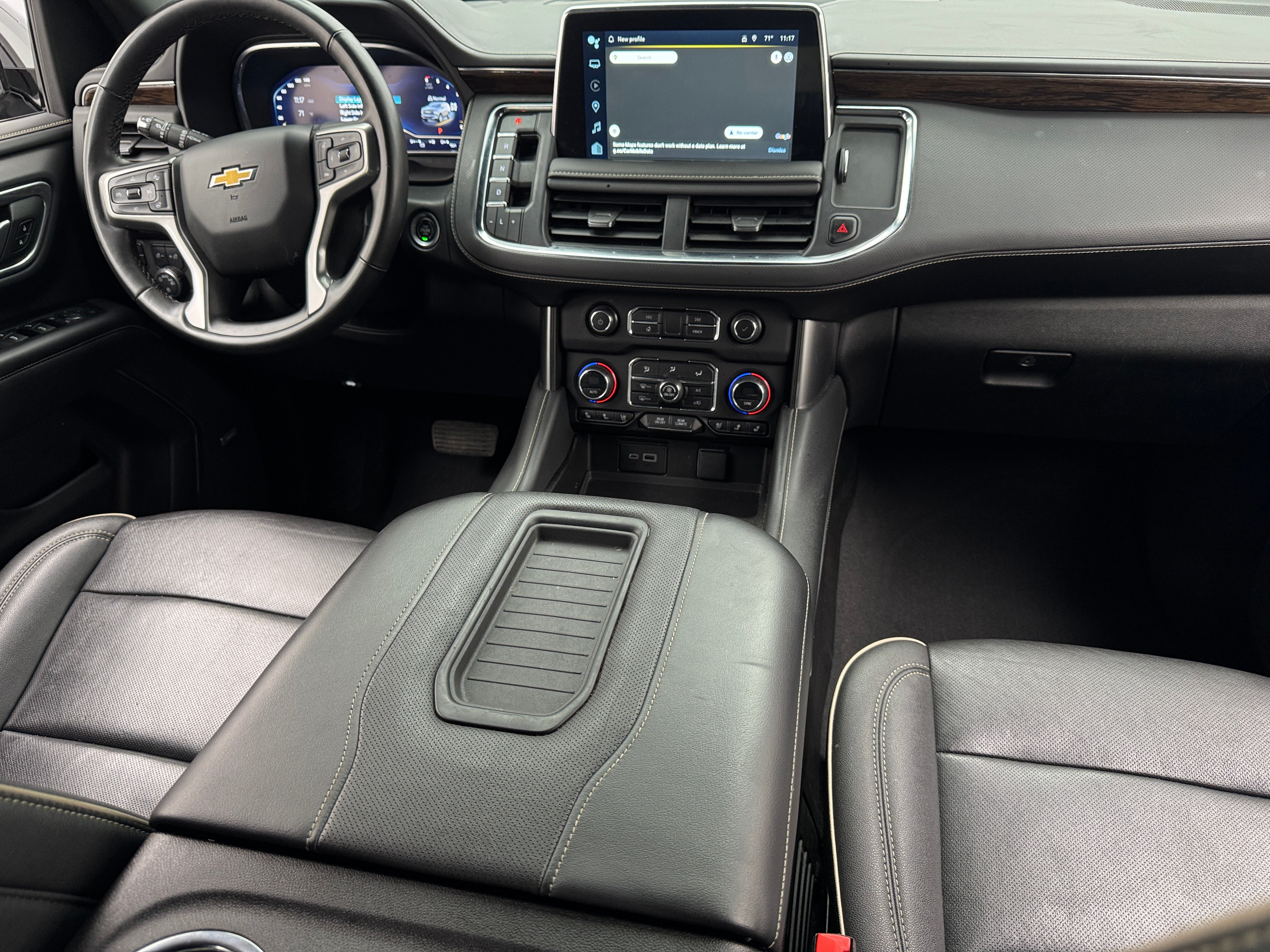 2023 Chevrolet Suburban Premier 2
