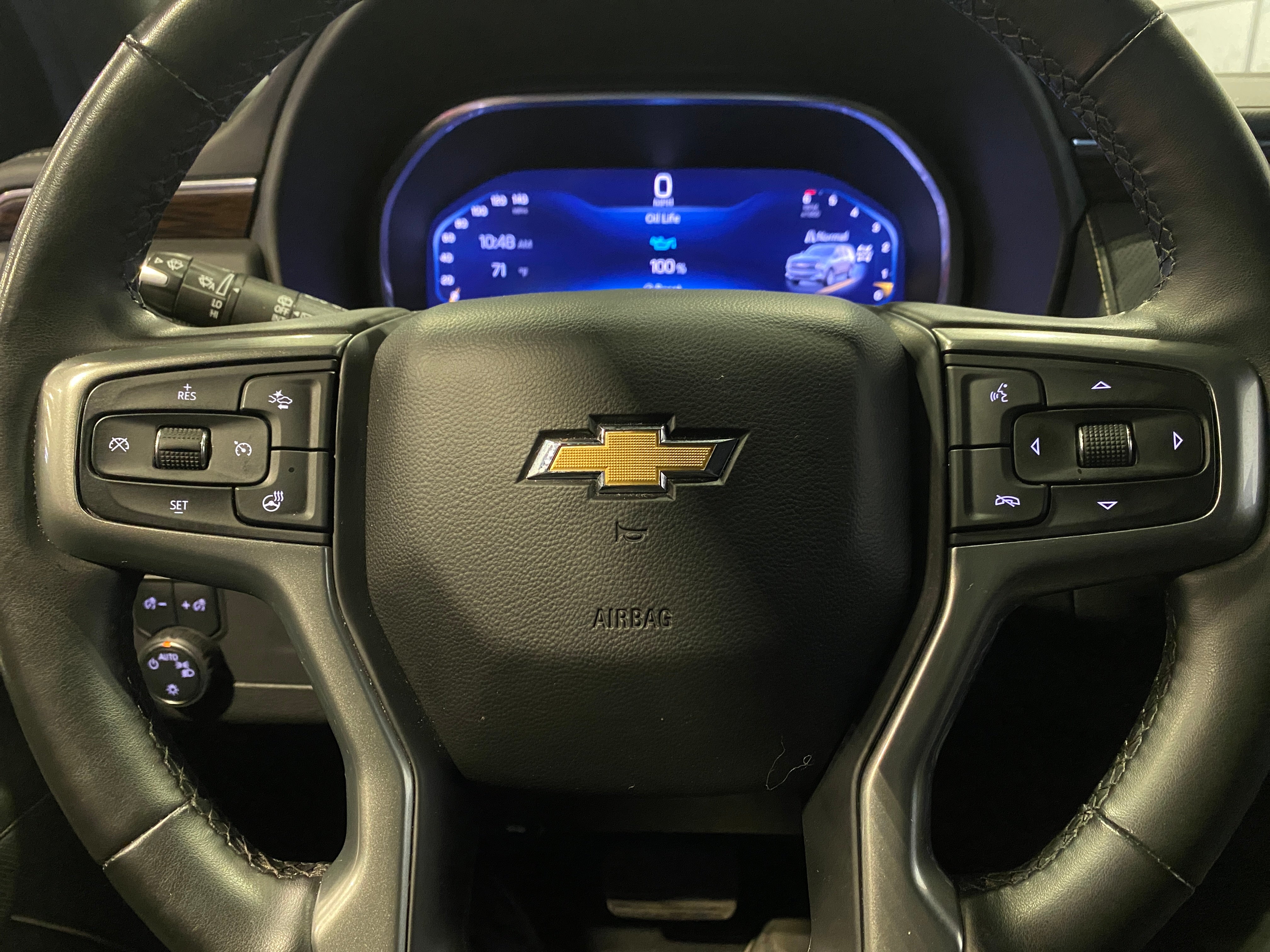 2023 Chevrolet Suburban Premier 4