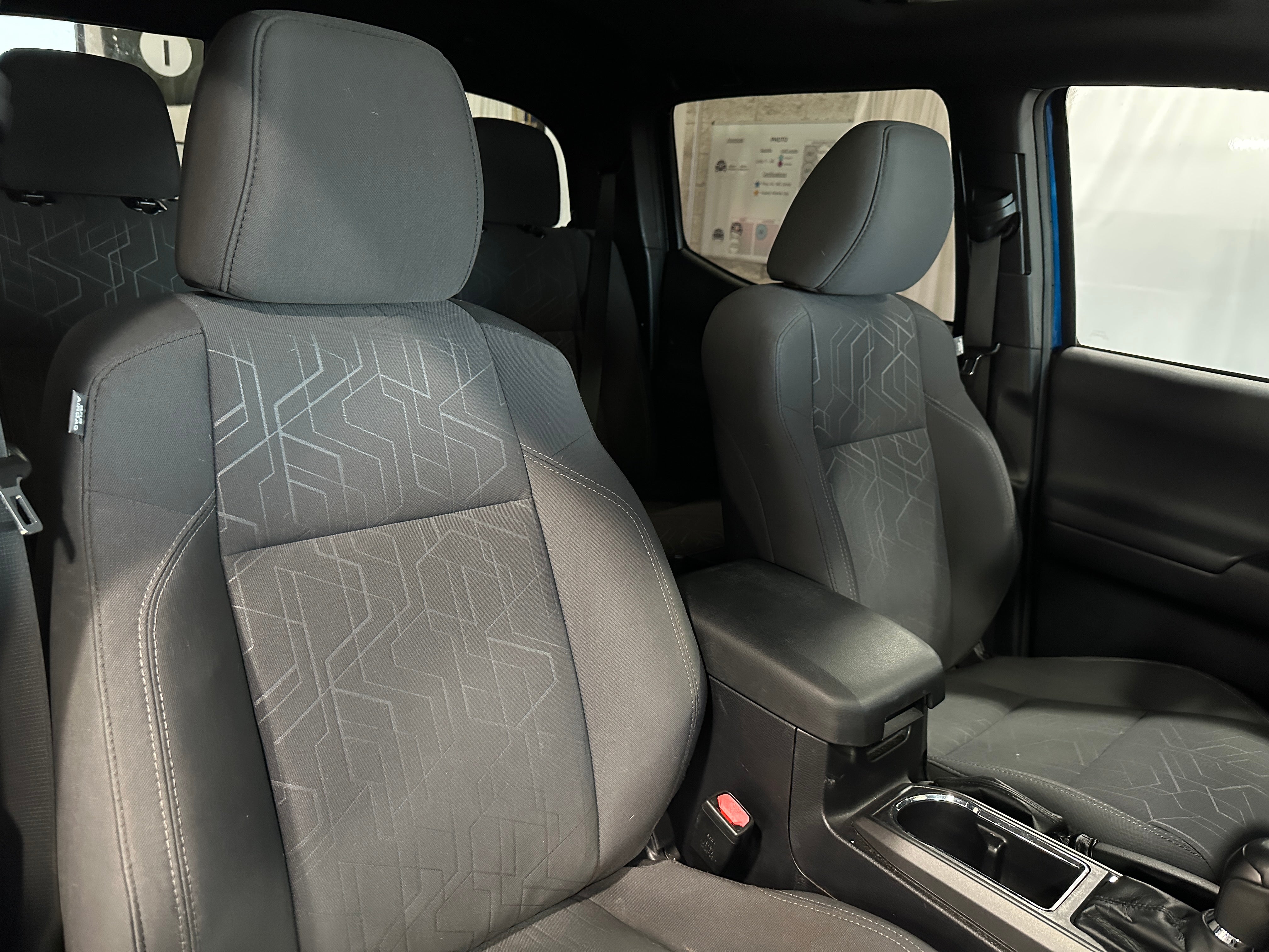 2017 Toyota Tacoma TRD Sport 2
