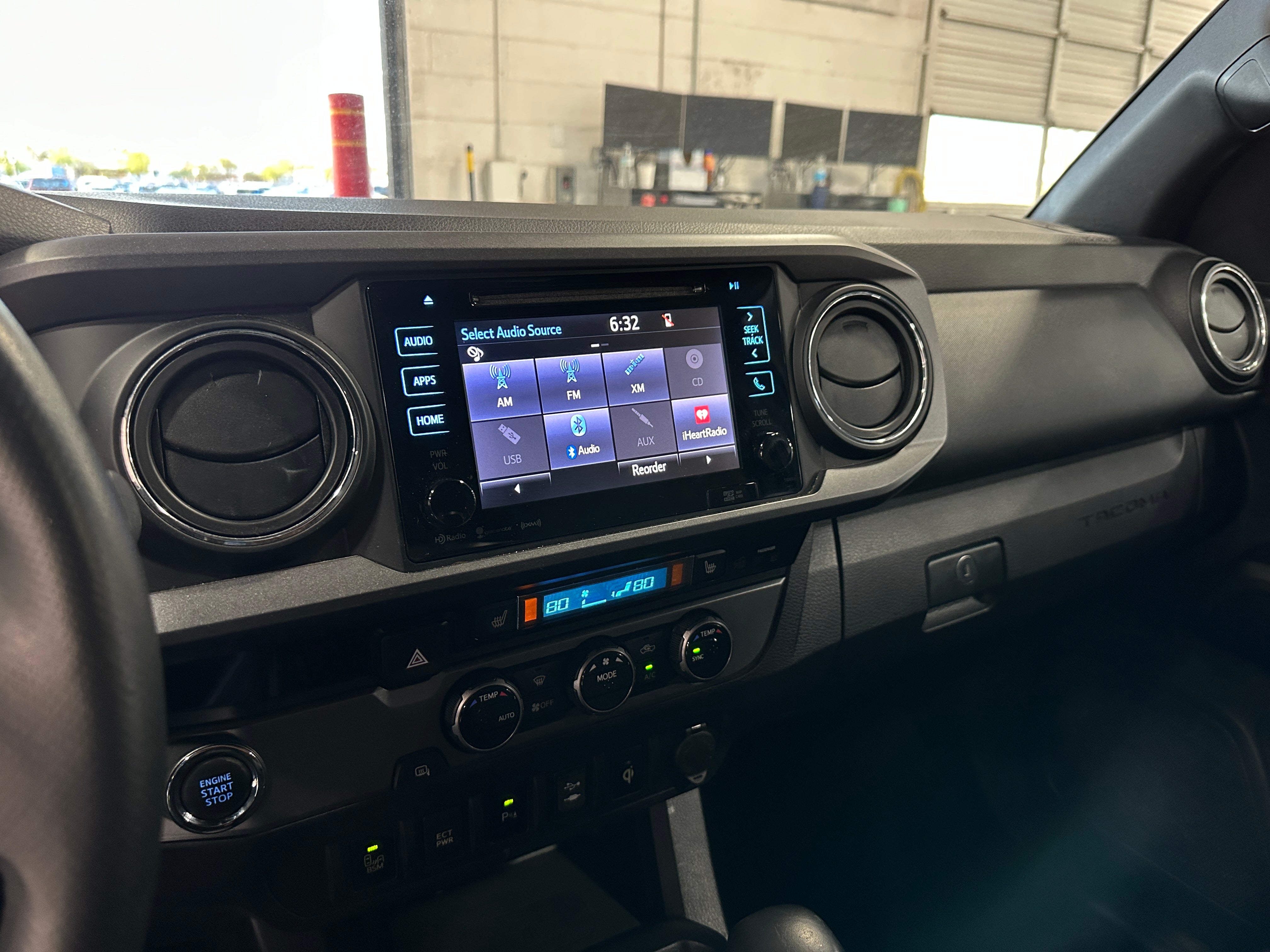2017 Toyota Tacoma TRD Sport 4