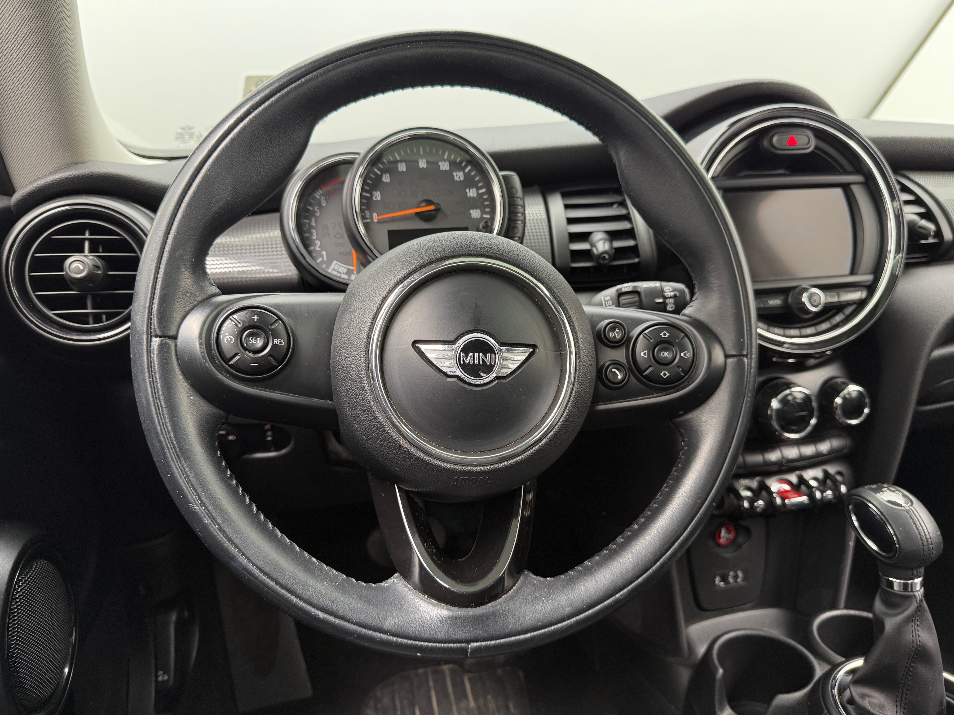 2014 MINI Cooper Hardtop  4