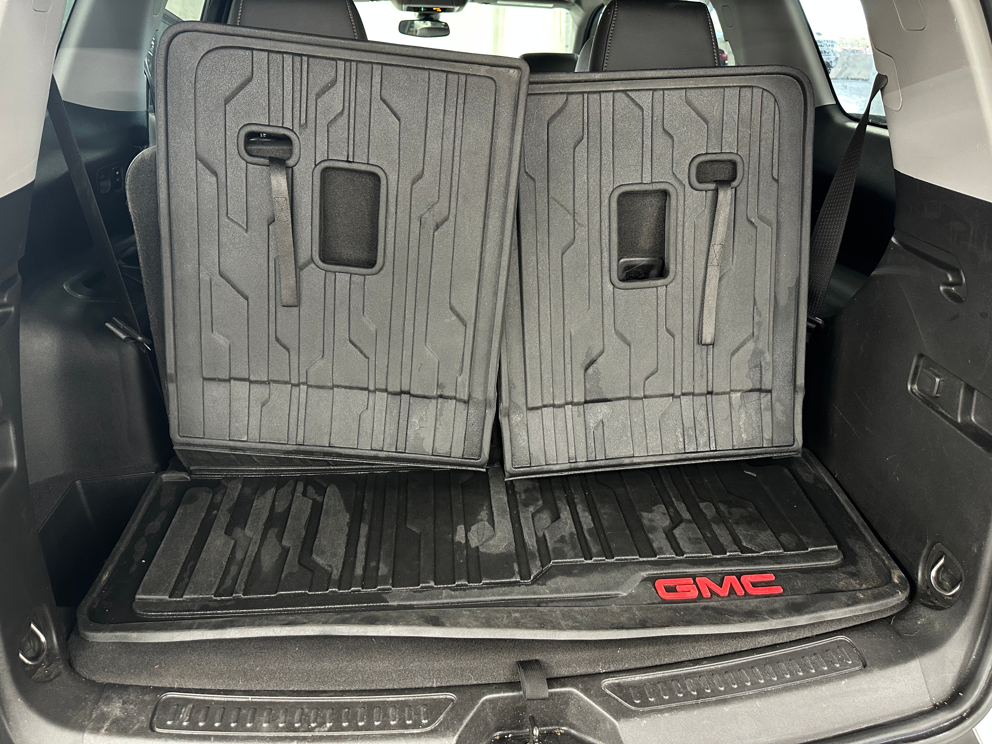 2021 GMC Acadia AT4 6