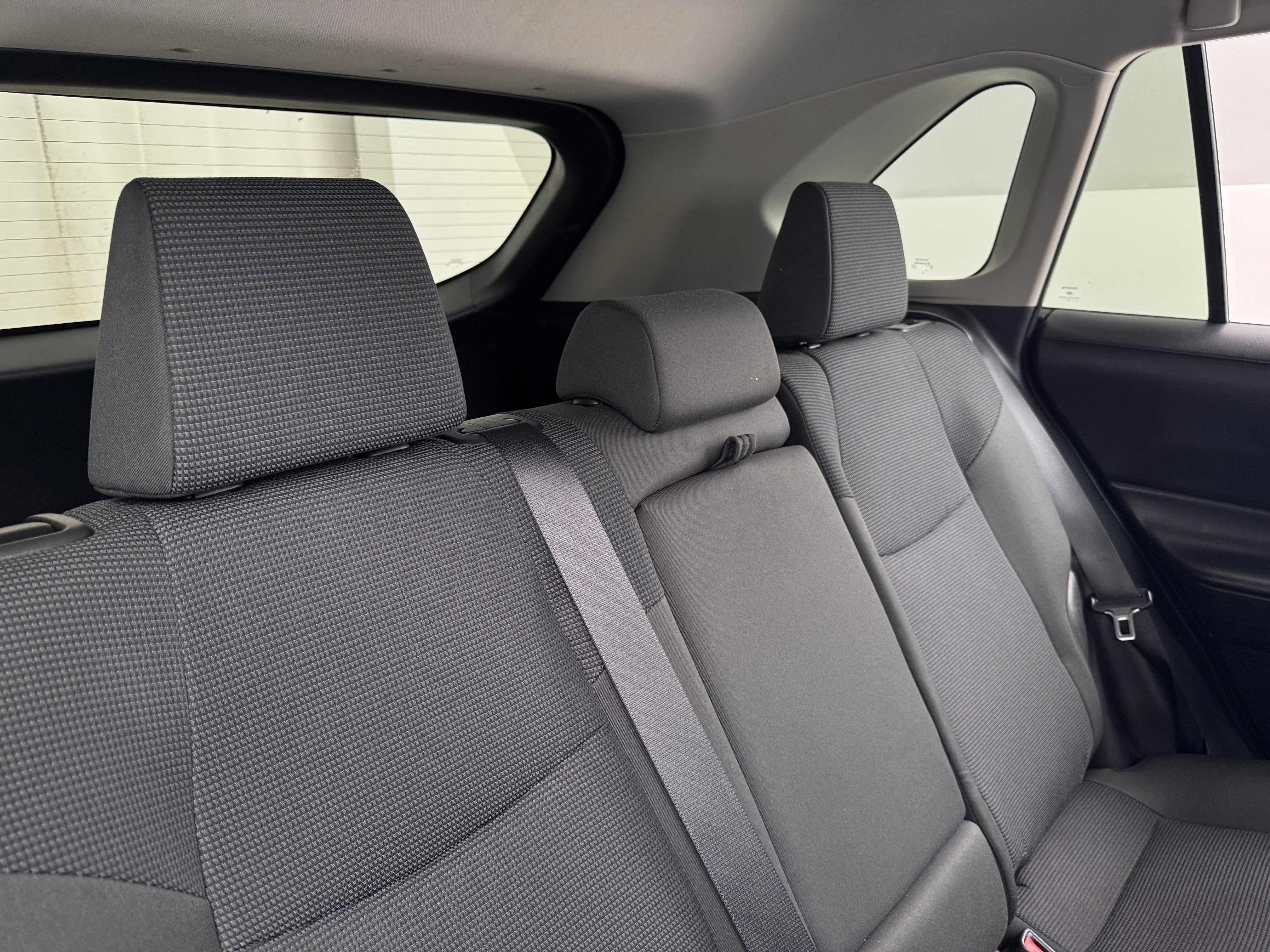2024 Toyota RAV4 LE 6