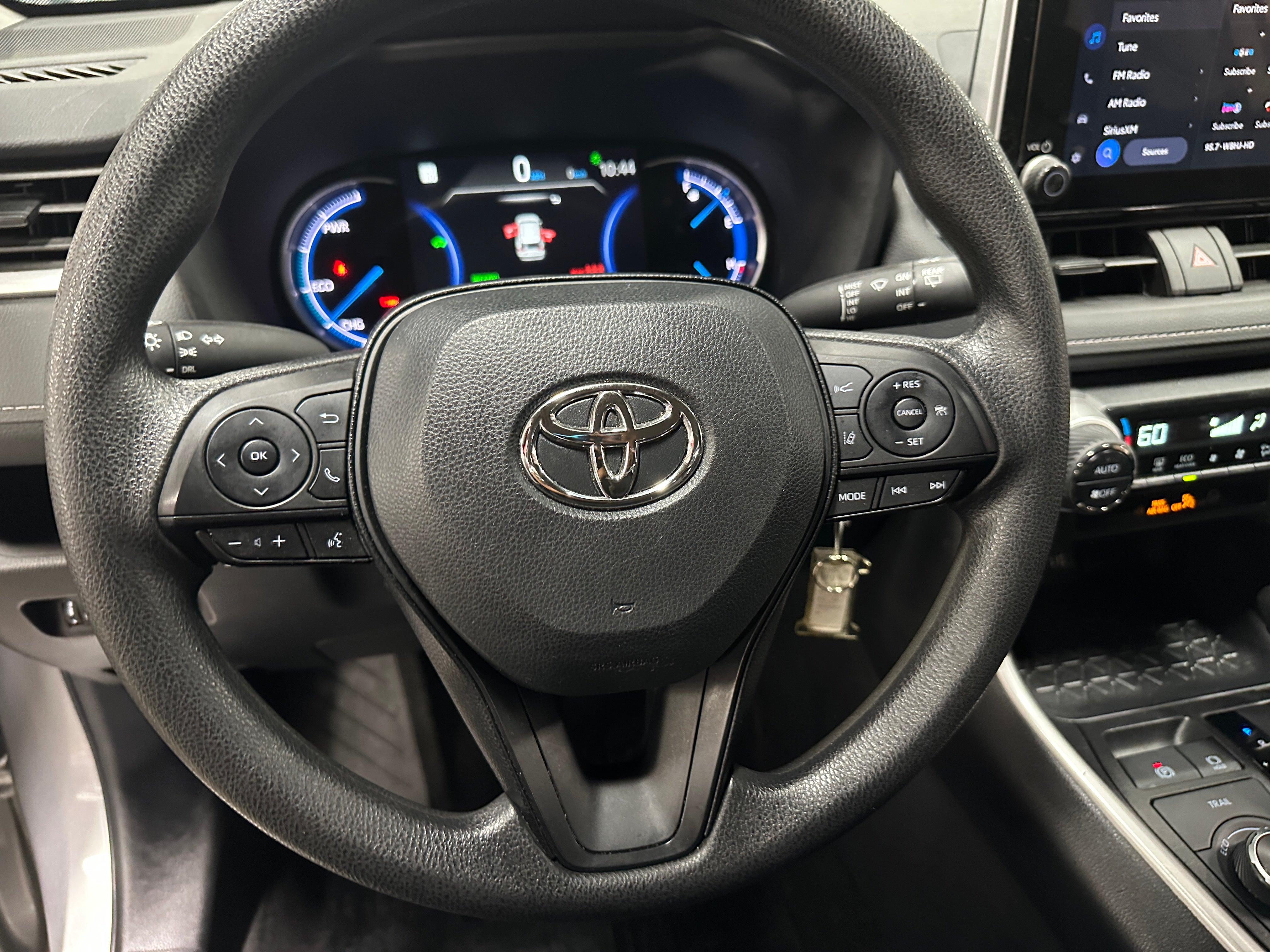 2024 Toyota RAV4 LE 5