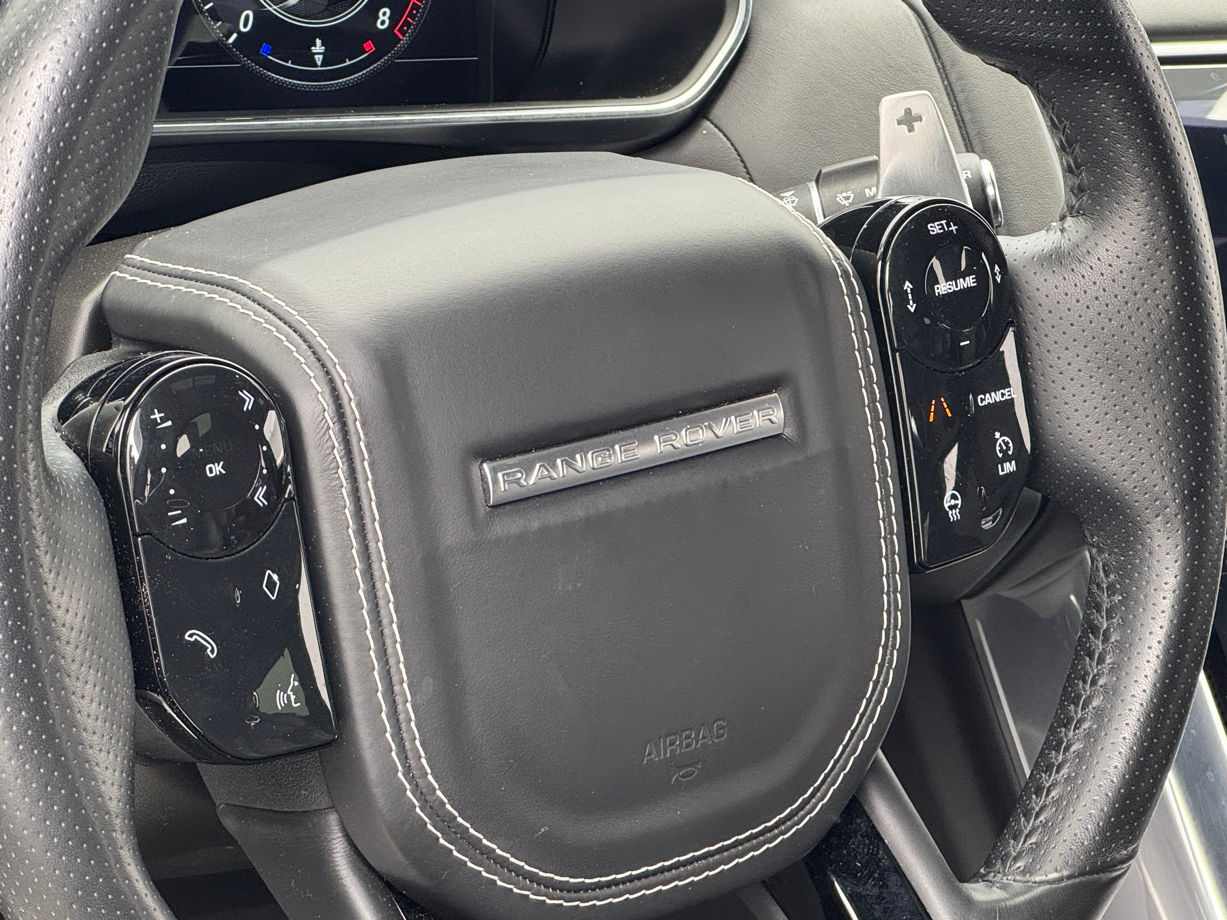 2018 Land Rover Range Rover Sport SVR 4