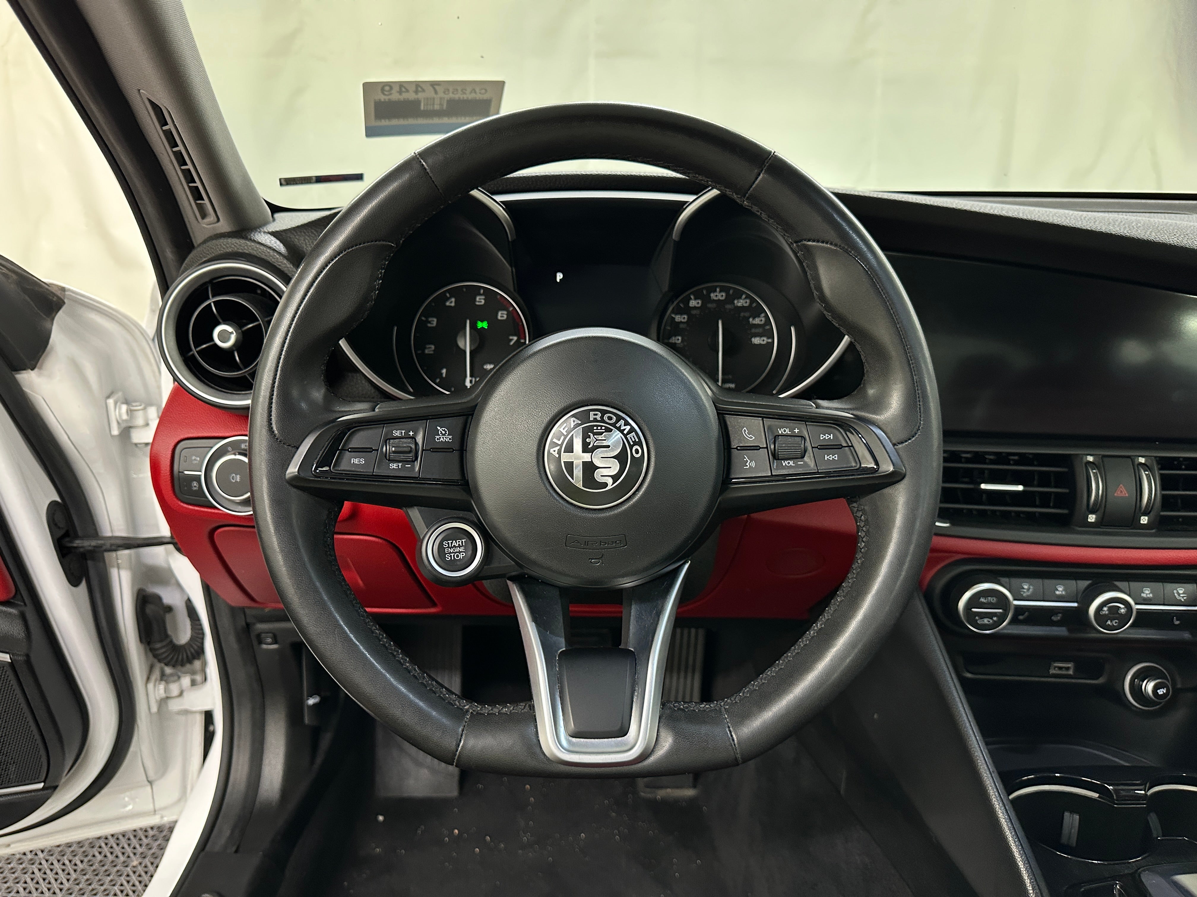 2020 Alfa Romeo Giulia Base 4
