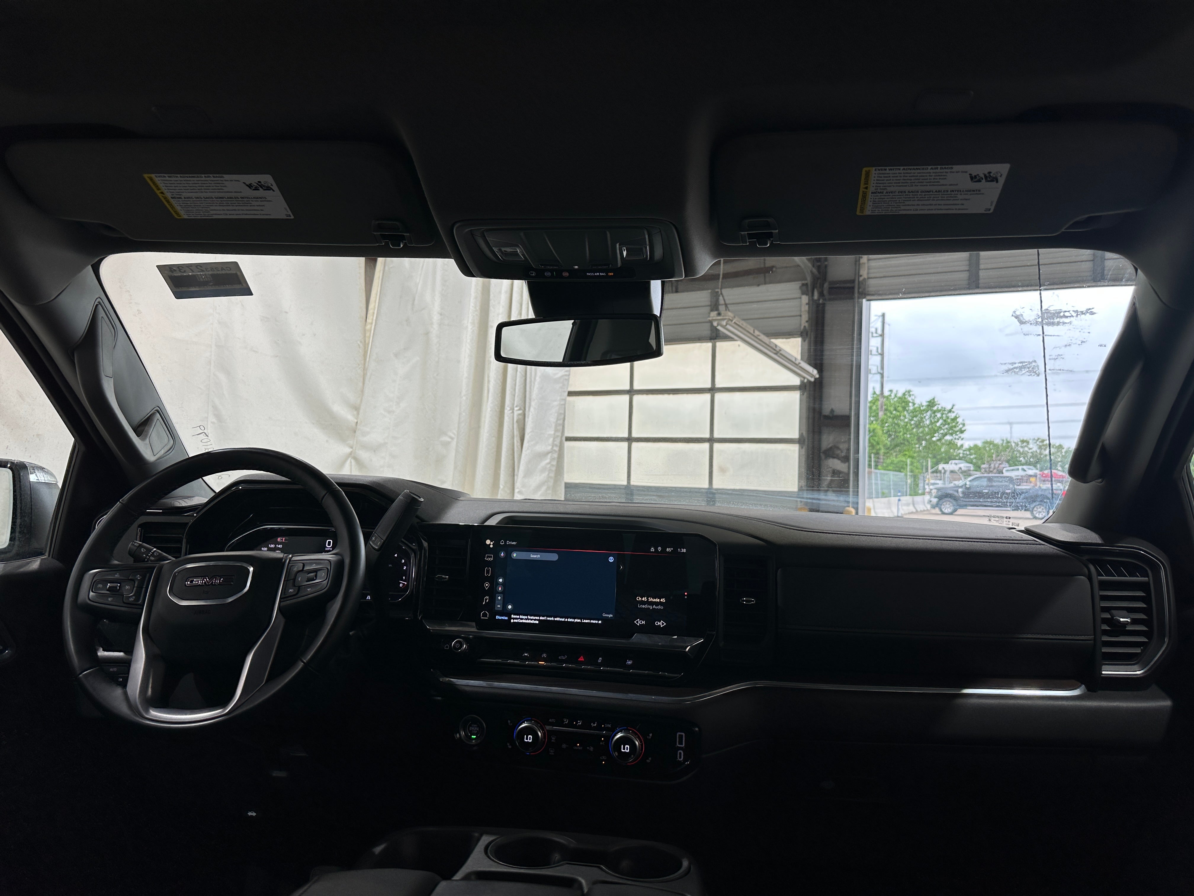 2024 GMC Sierra 1500 SLT 2