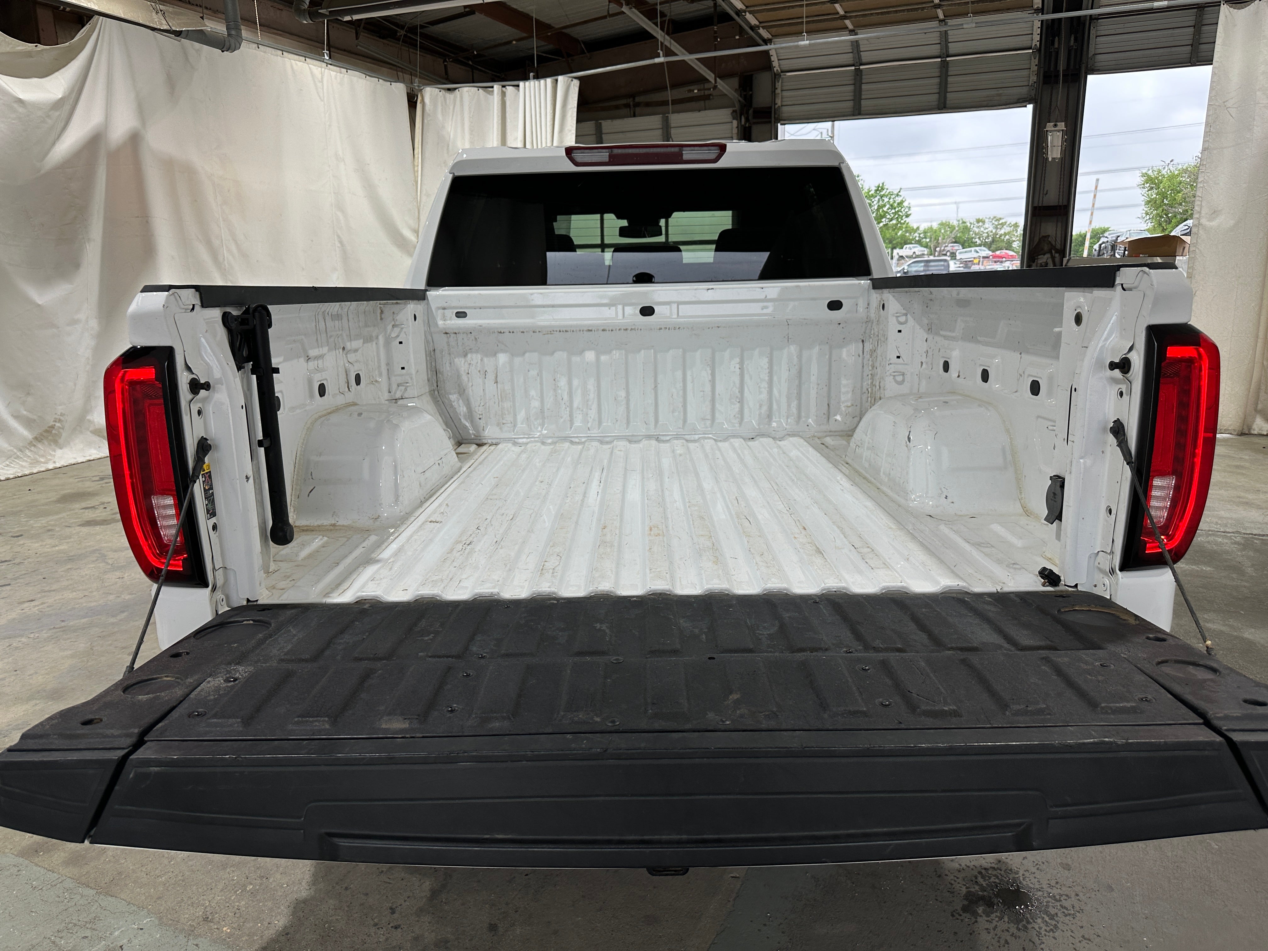 2024 GMC Sierra 1500 SLT 6