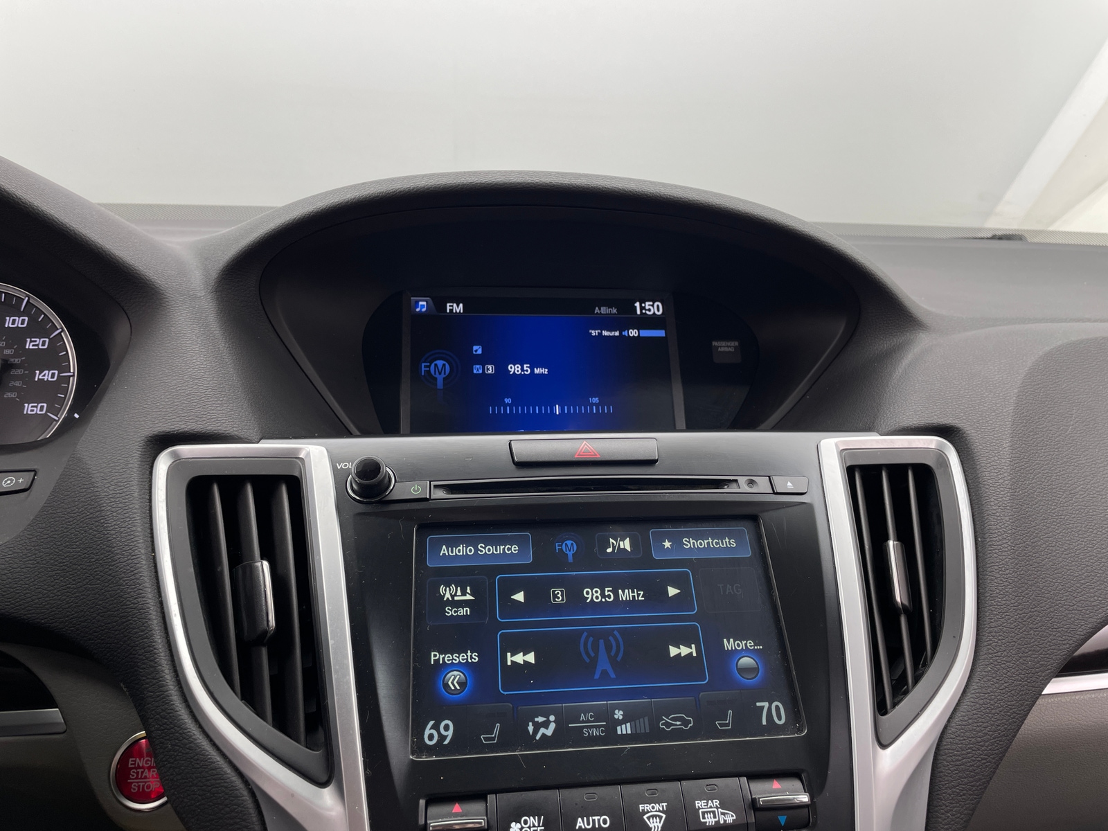 Thumbnail: 2016 Acura TLX - 4