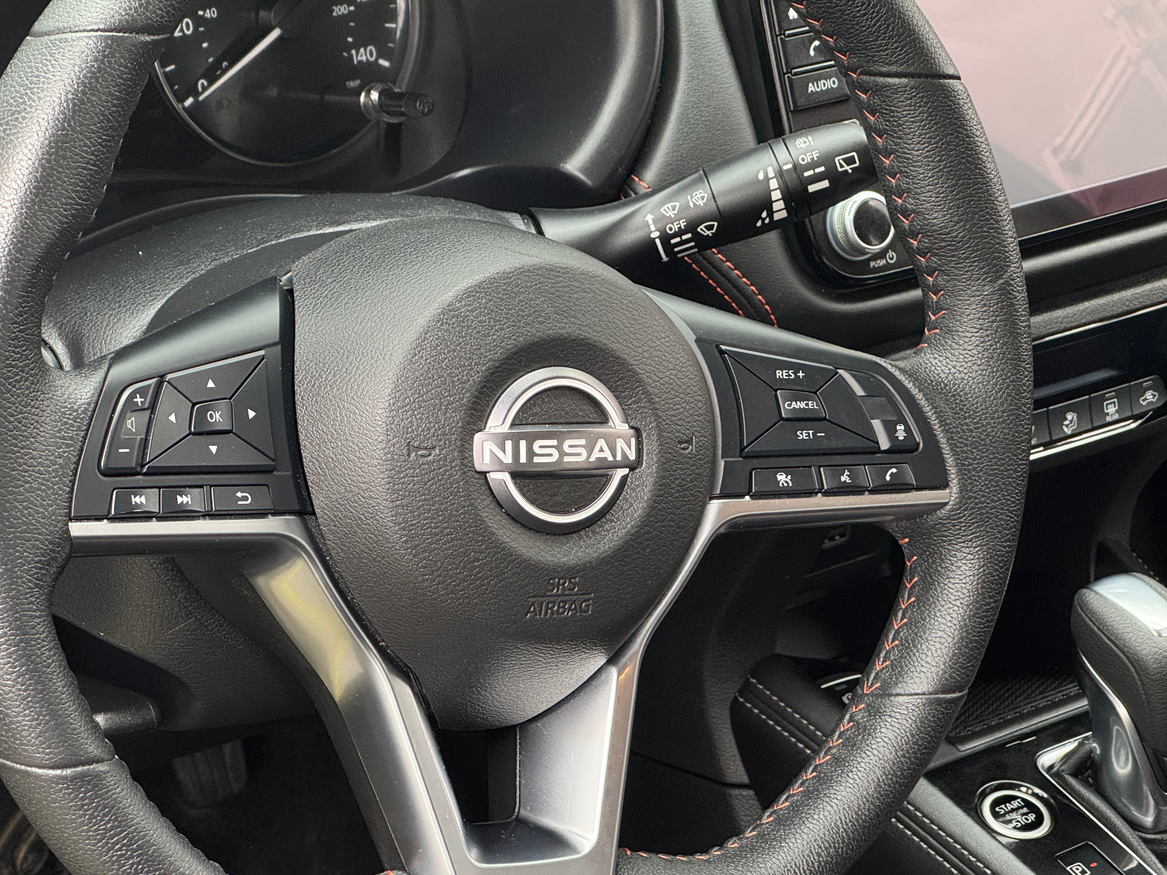 2024 Nissan Kicks SR 5