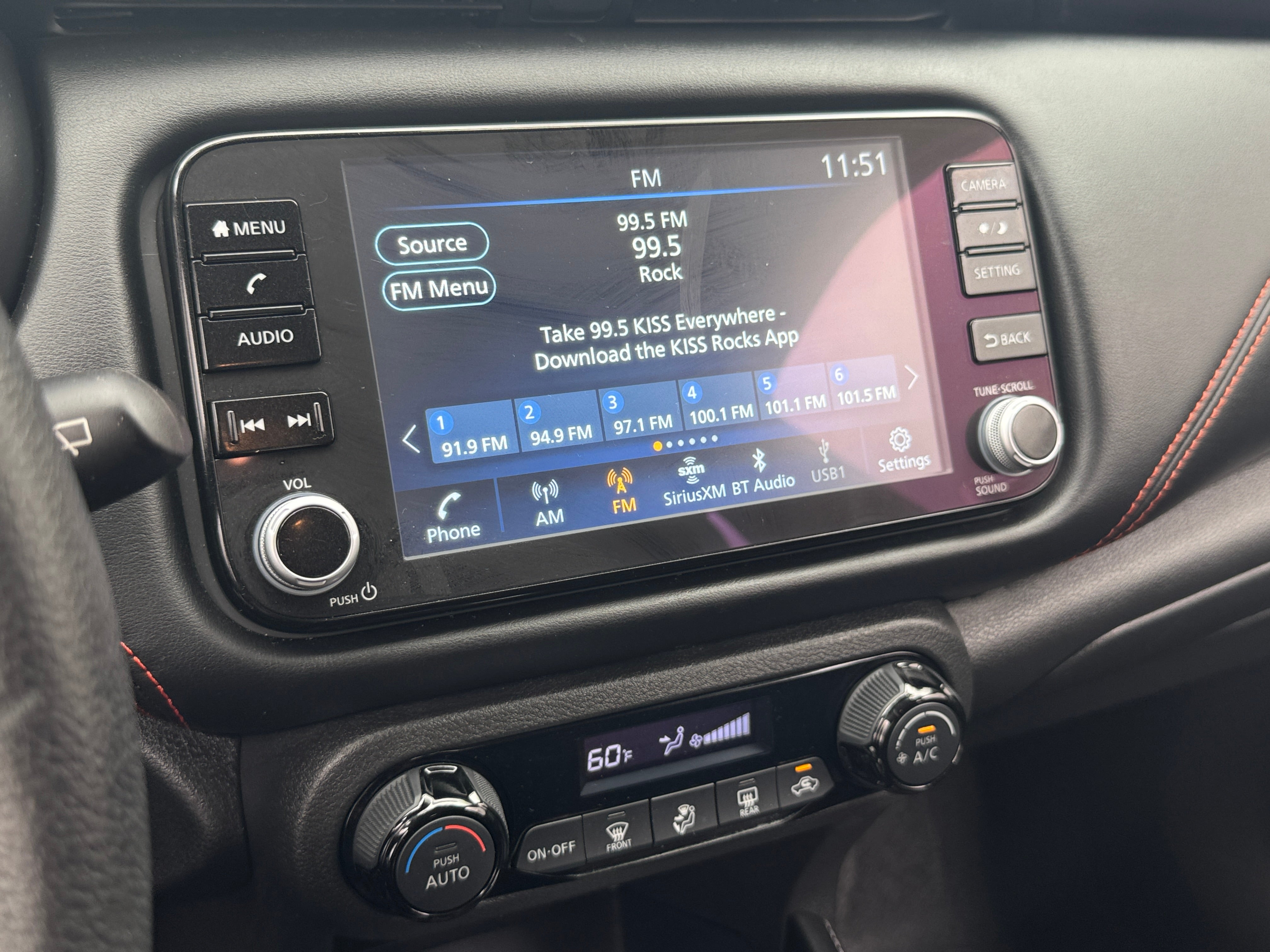 2024 Nissan Kicks SR 4