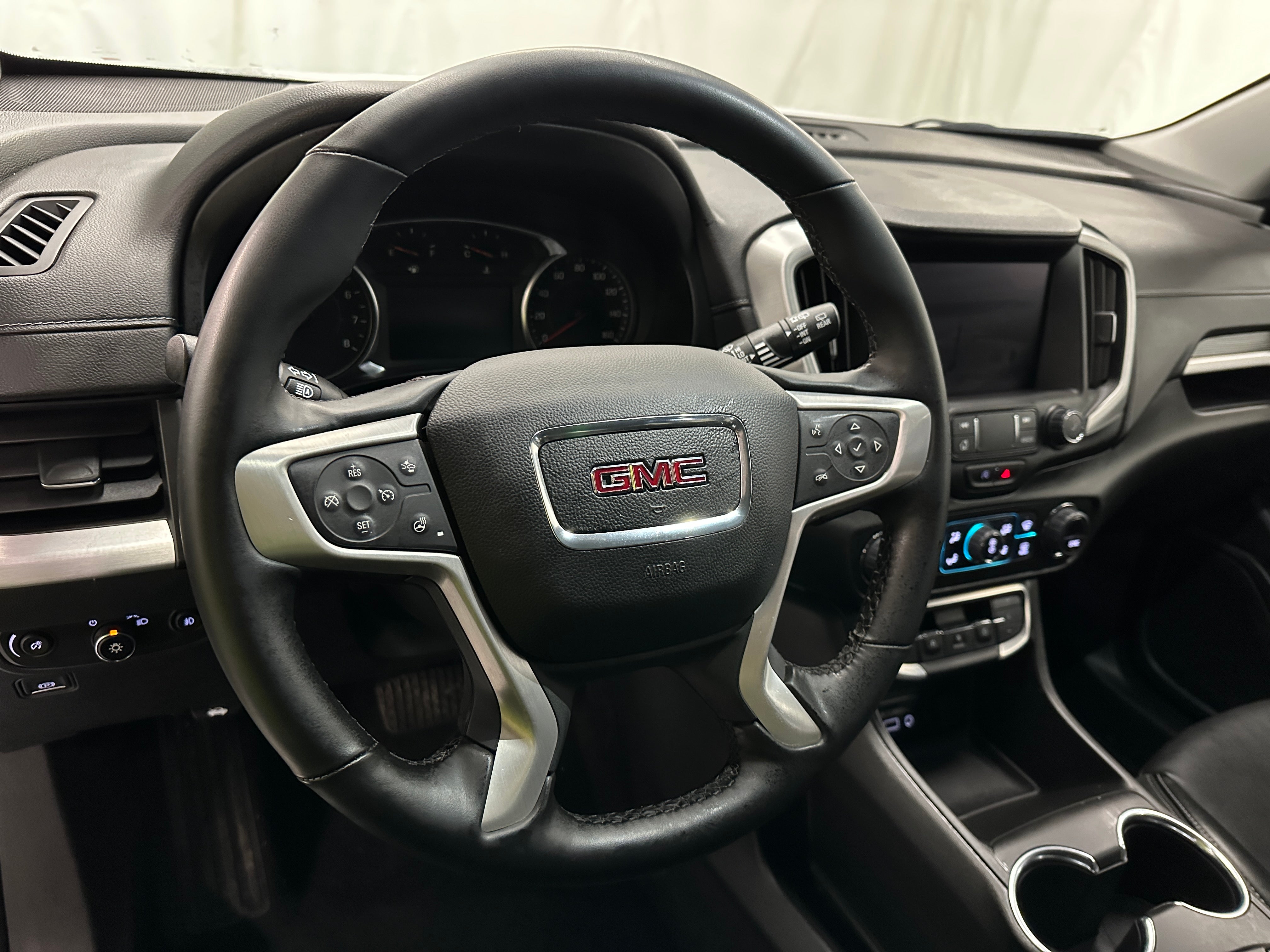 2024 GMC Terrain SLT 4