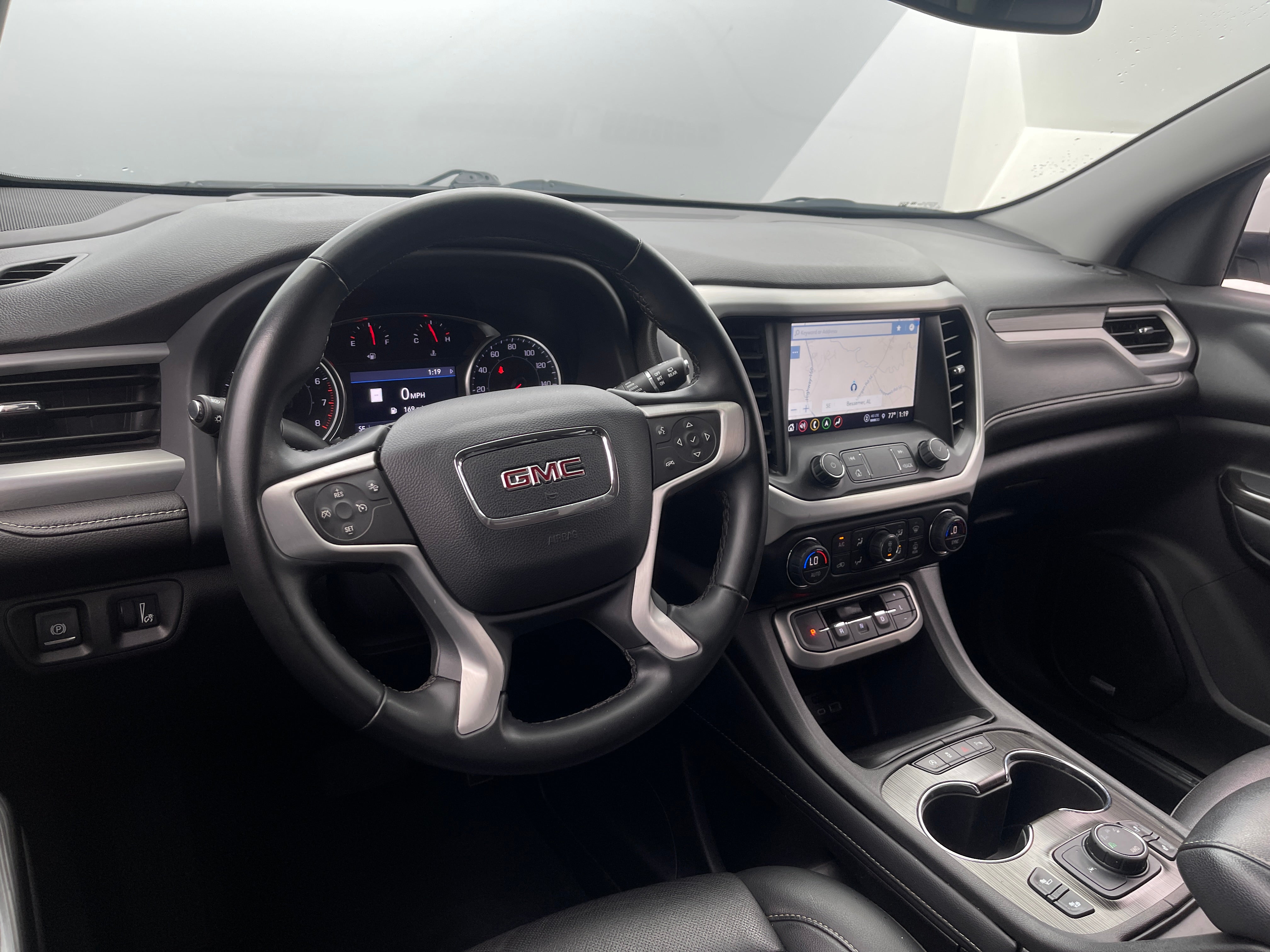 2023 GMC Acadia SLT 2