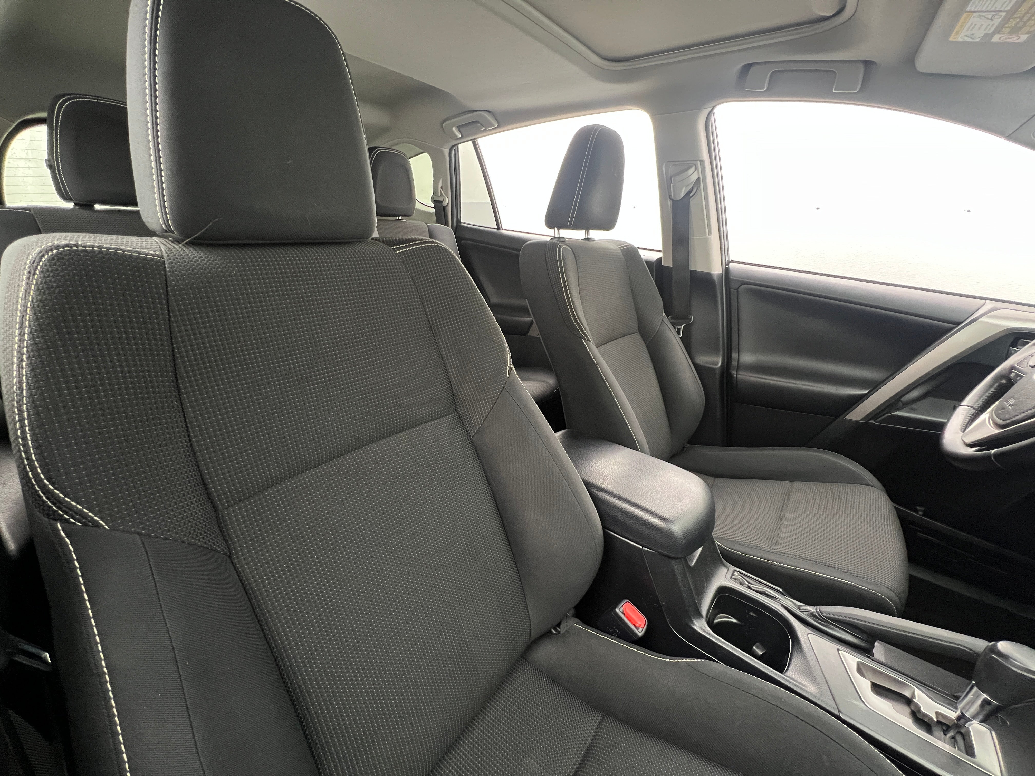 2017 Toyota RAV4 XLE 2