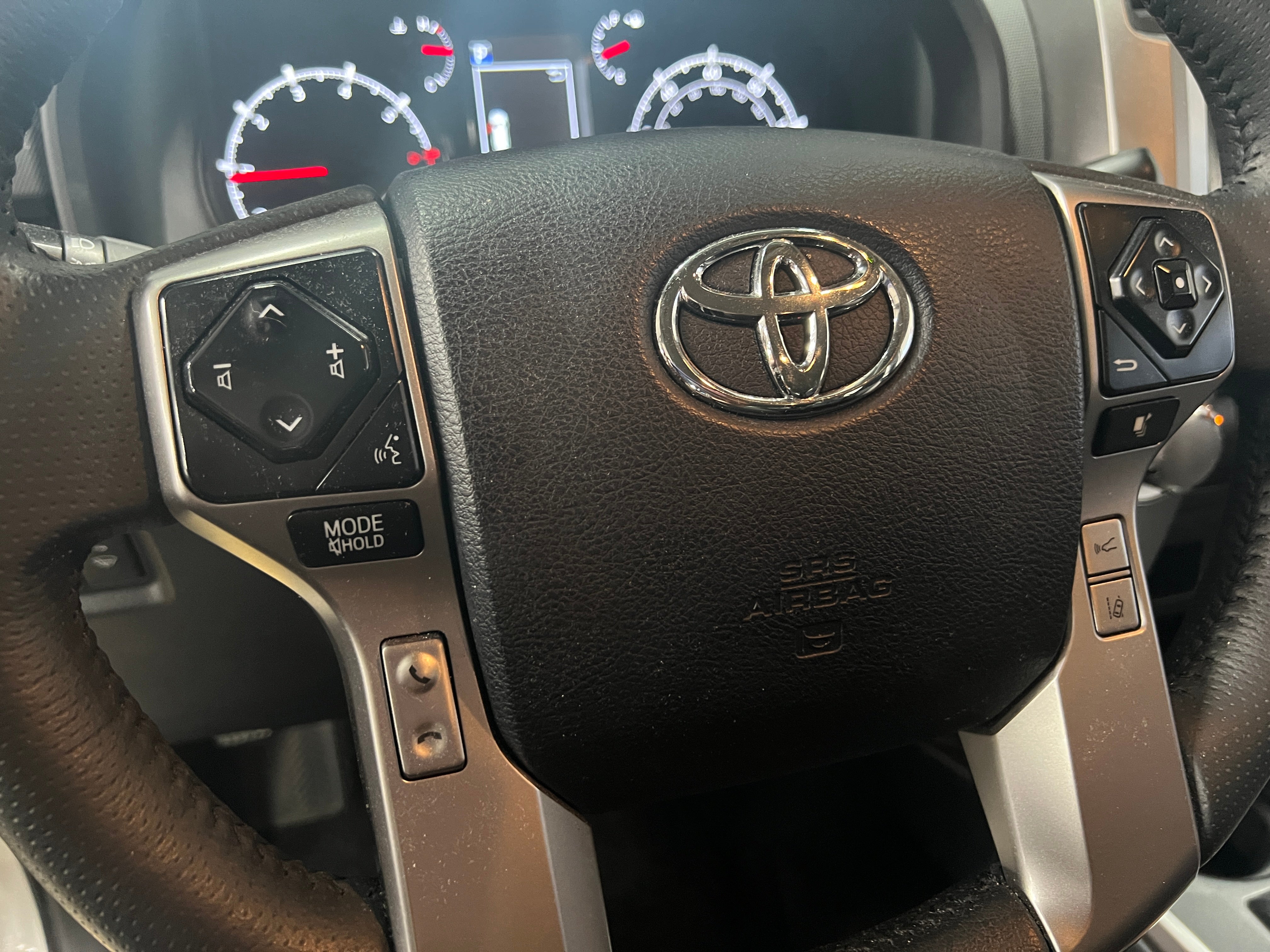 2024 Toyota 4Runner SR5 5