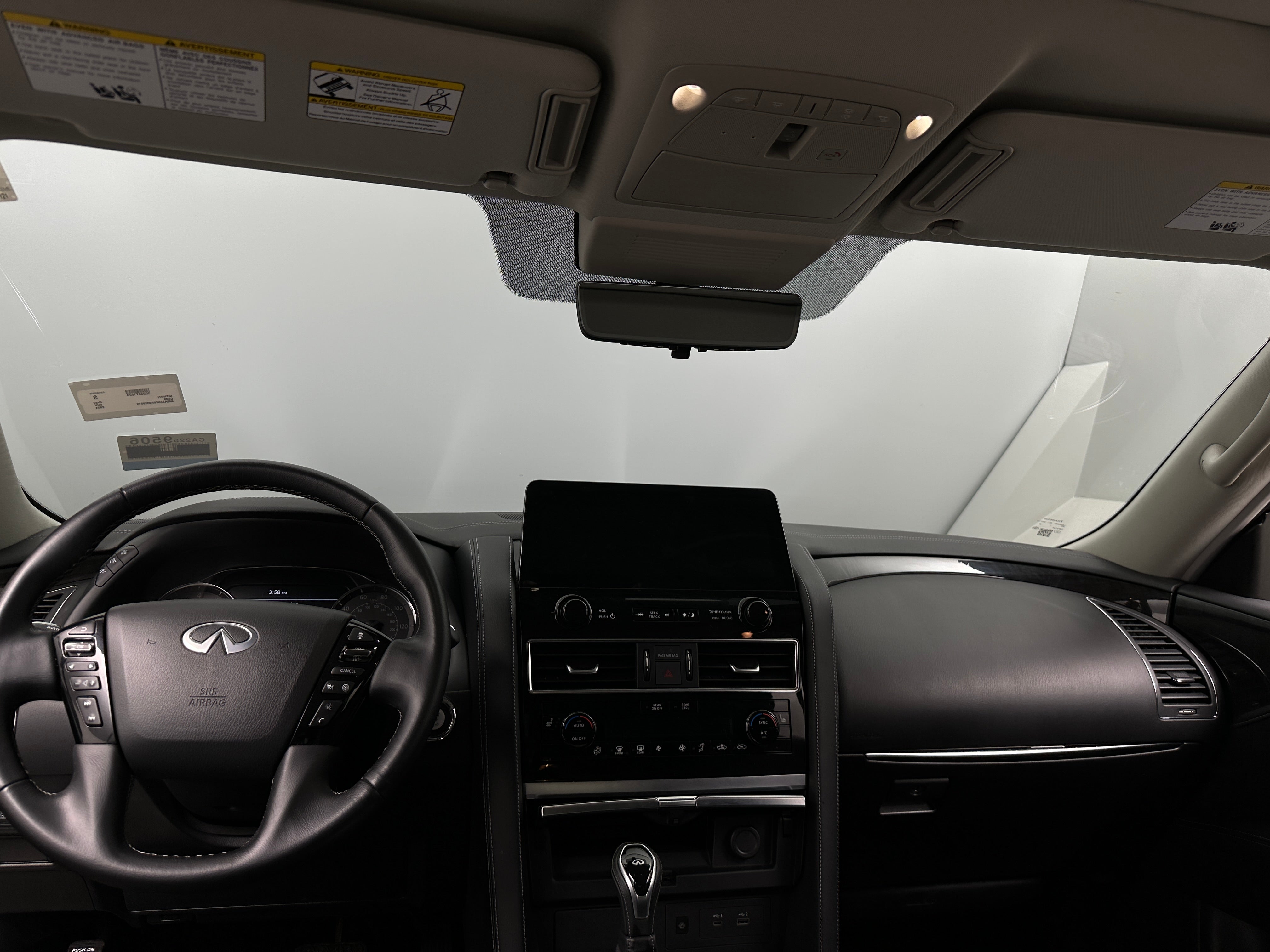 2024 INFINITI QX80 Luxe 2