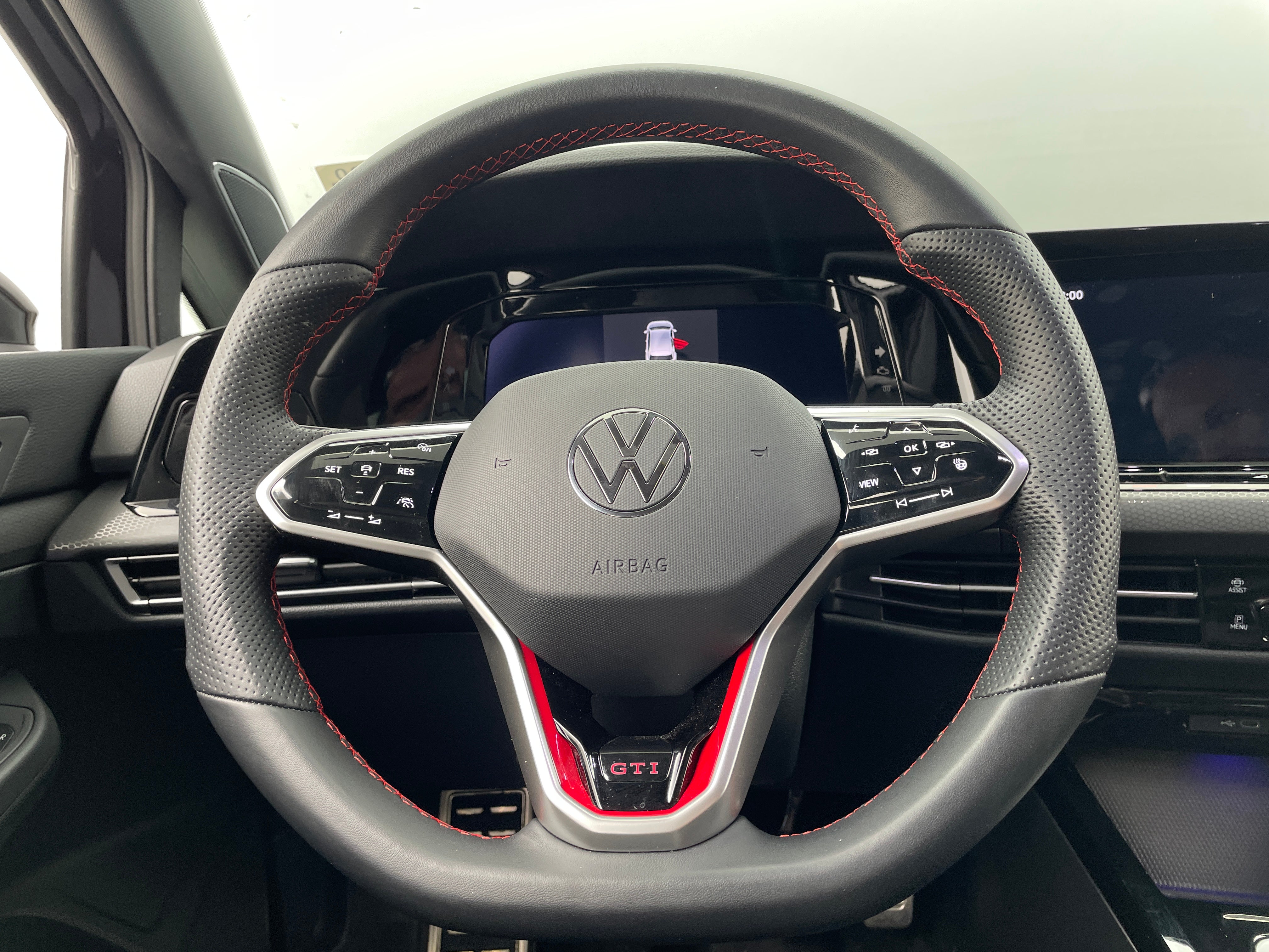 2023 Volkswagen Golf GTI Autobahn 4