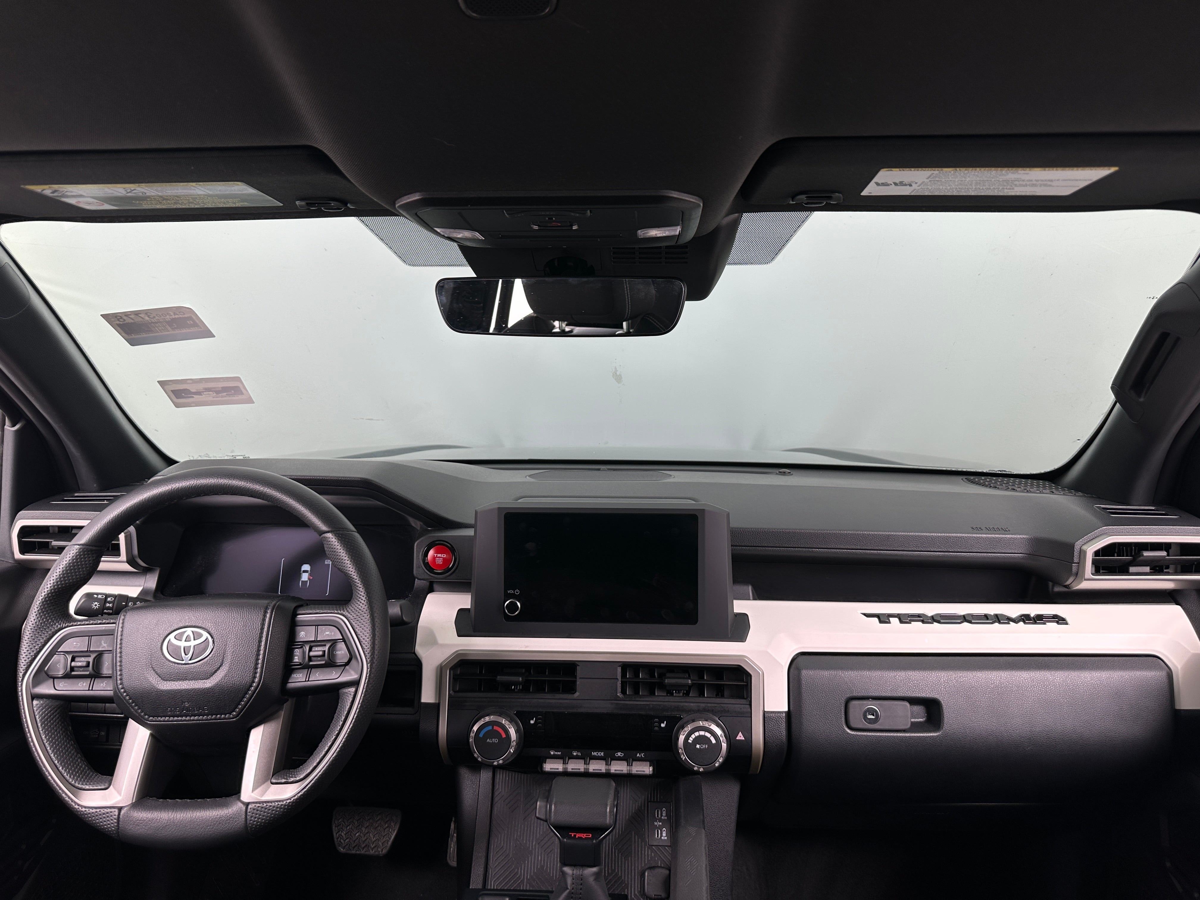 2024 Toyota Tacoma TRD Off-Road 3