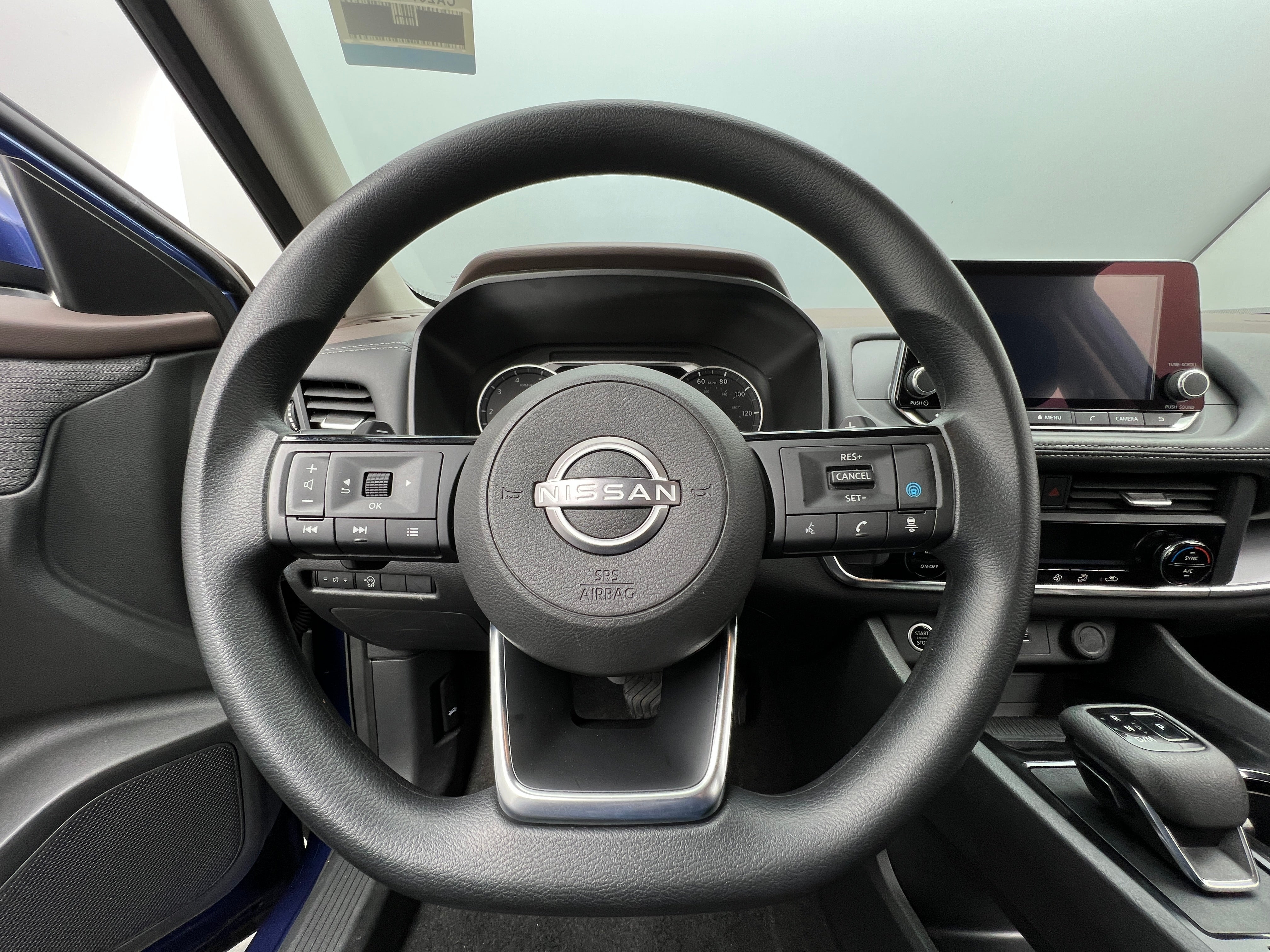 2023 Nissan Rogue SV 5
