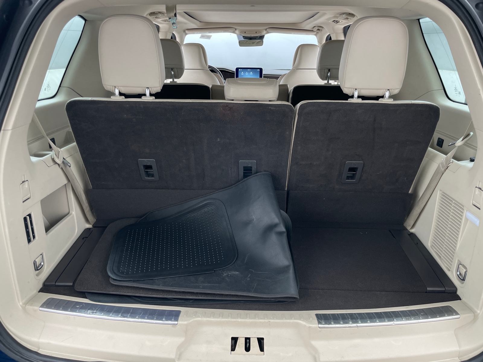 Thumbnail: 2019 Lincoln Navigator - 6