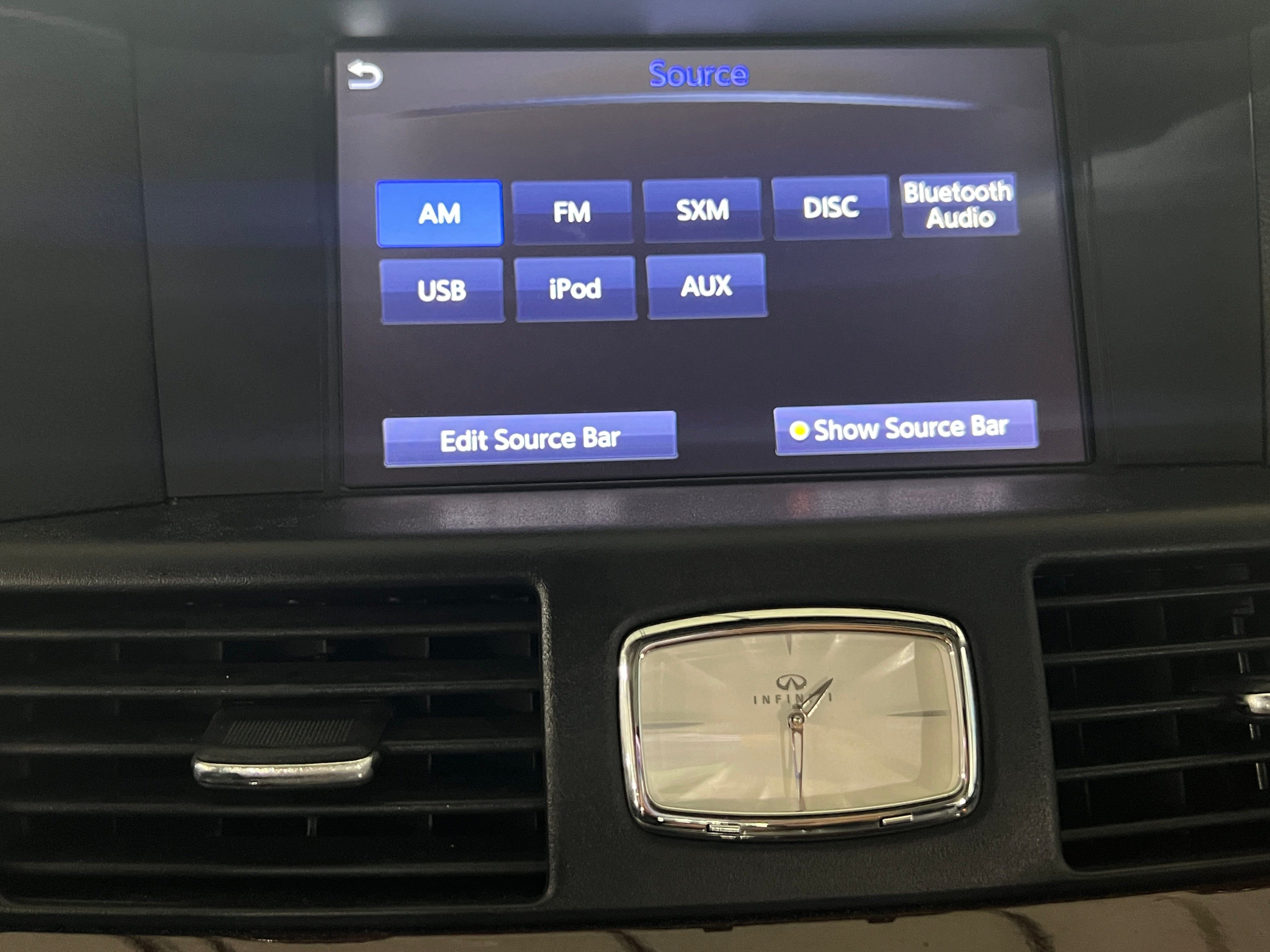 2018 INFINITI Q70 Luxe 3