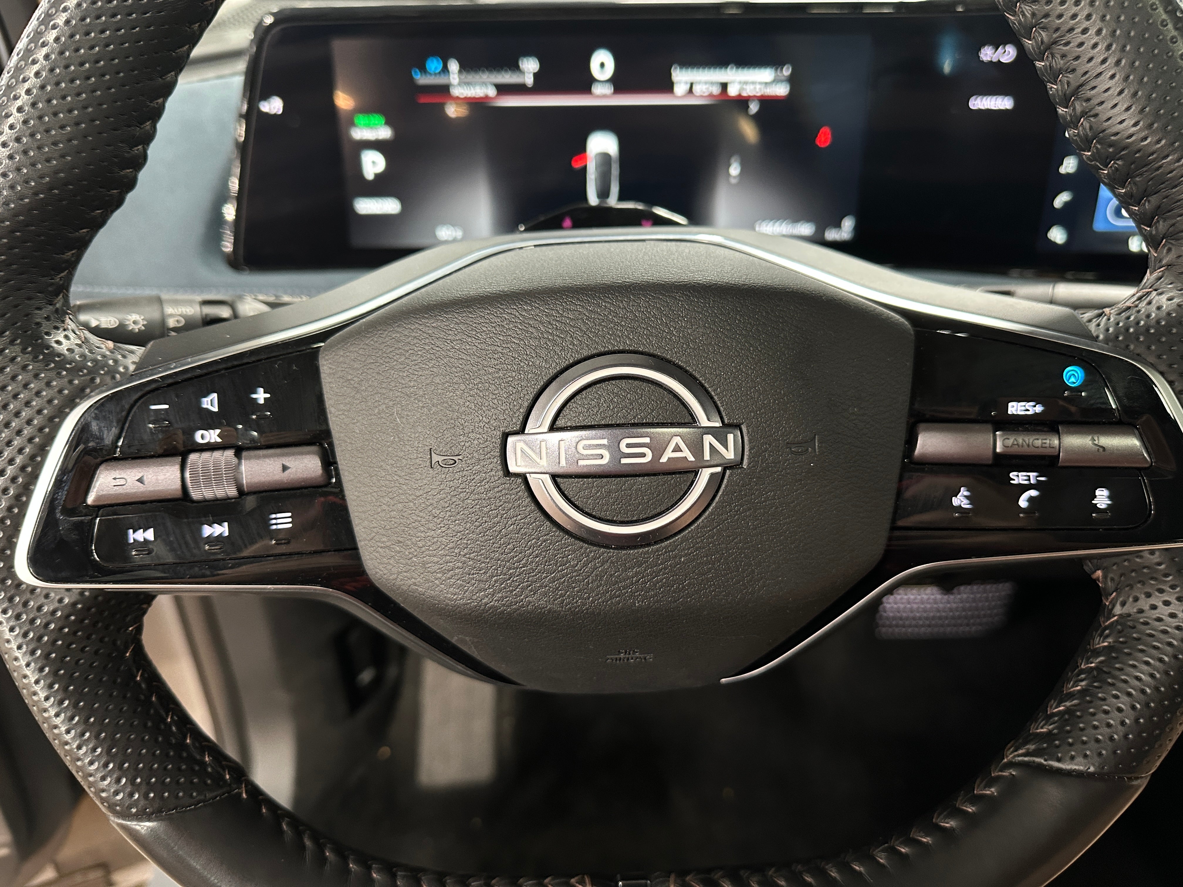 2023 Nissan Ariya Platinum+ 5