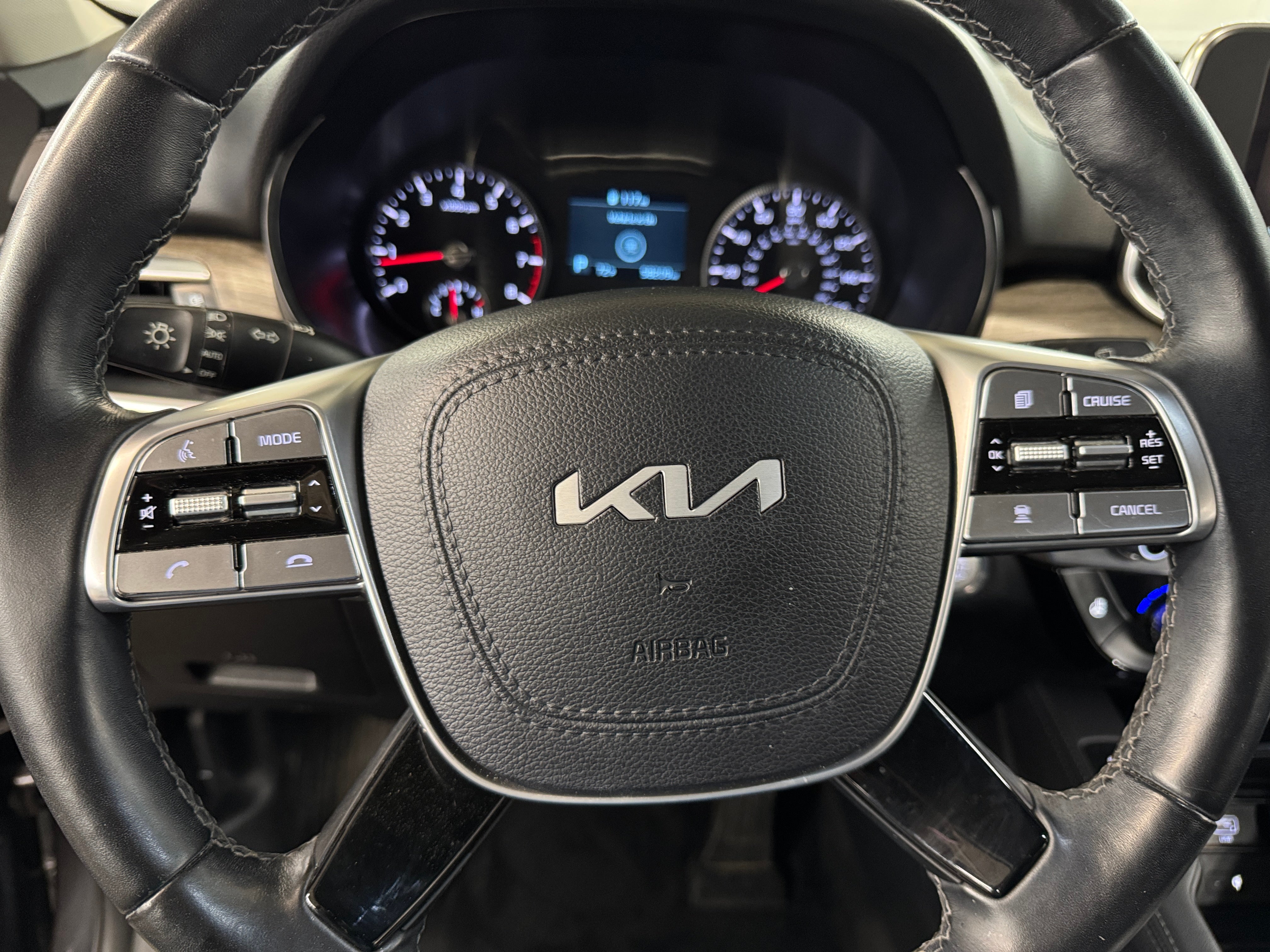 2022 Kia Telluride EX 4