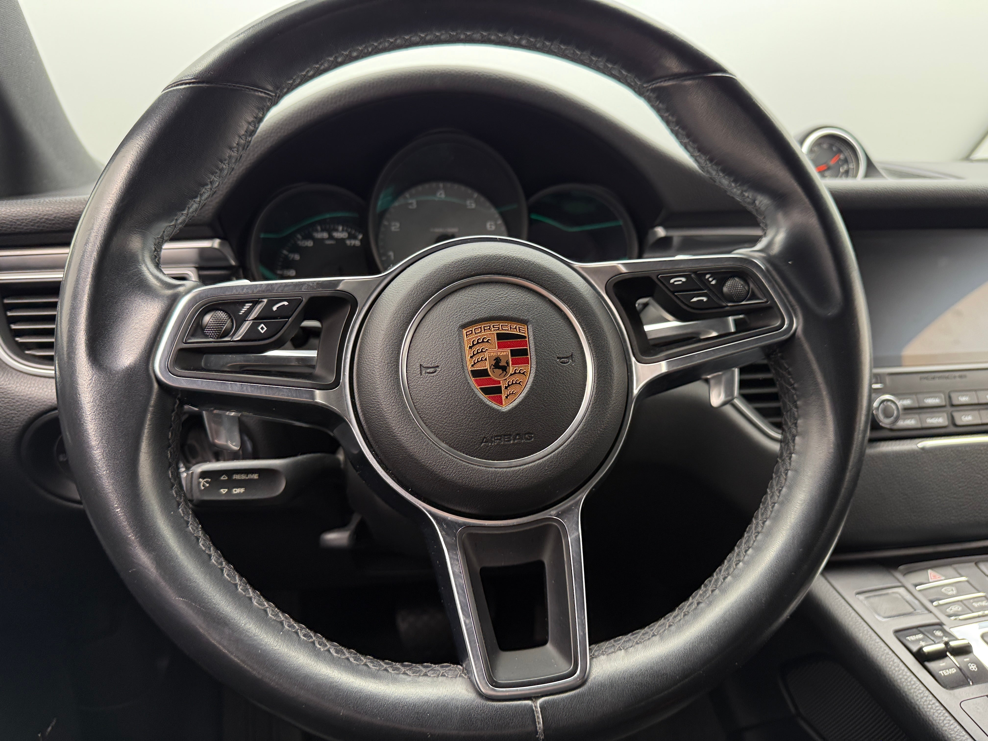 2018 Porsche Macan S 5
