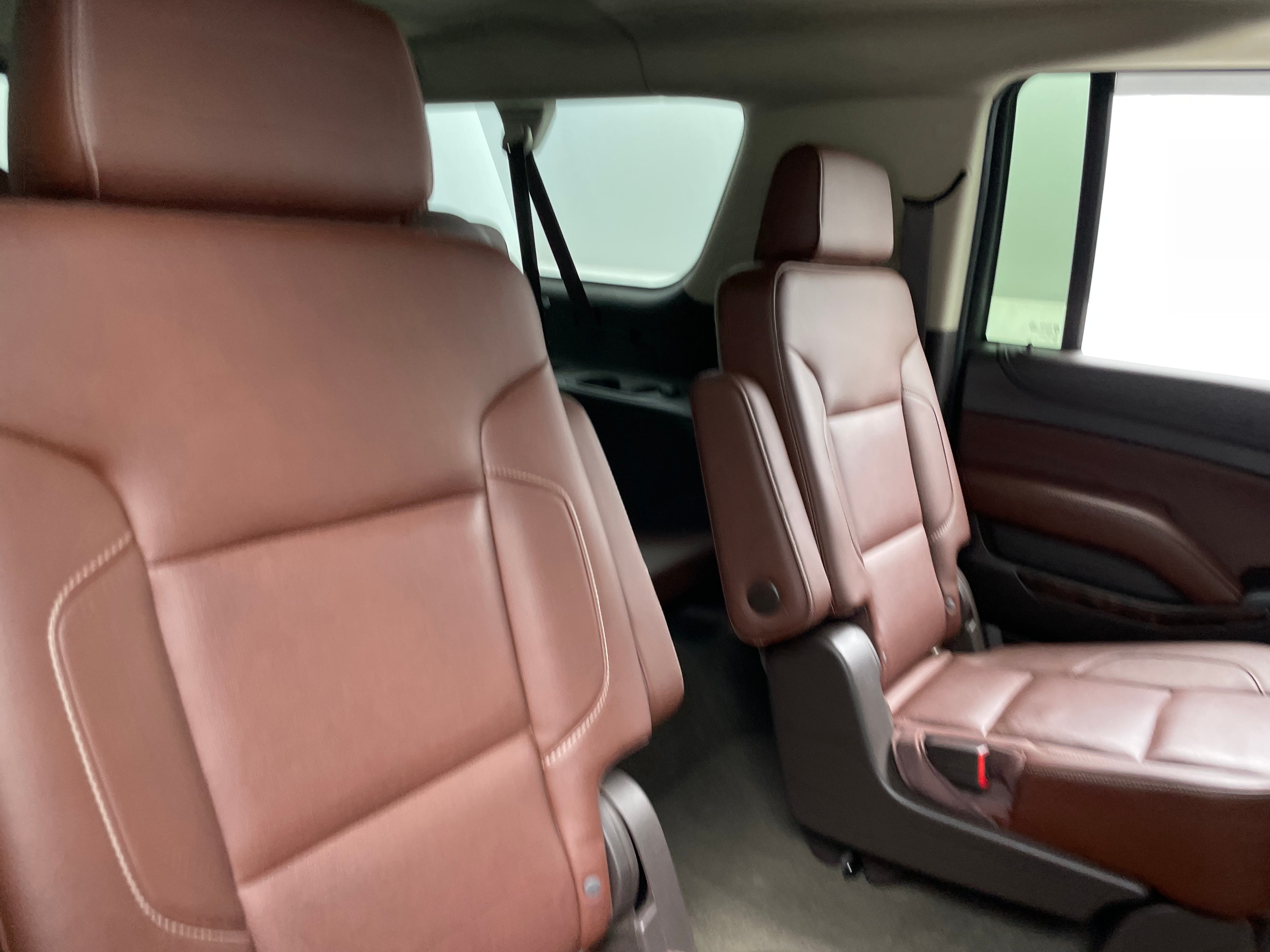 2016 Chevrolet Suburban LTZ 6