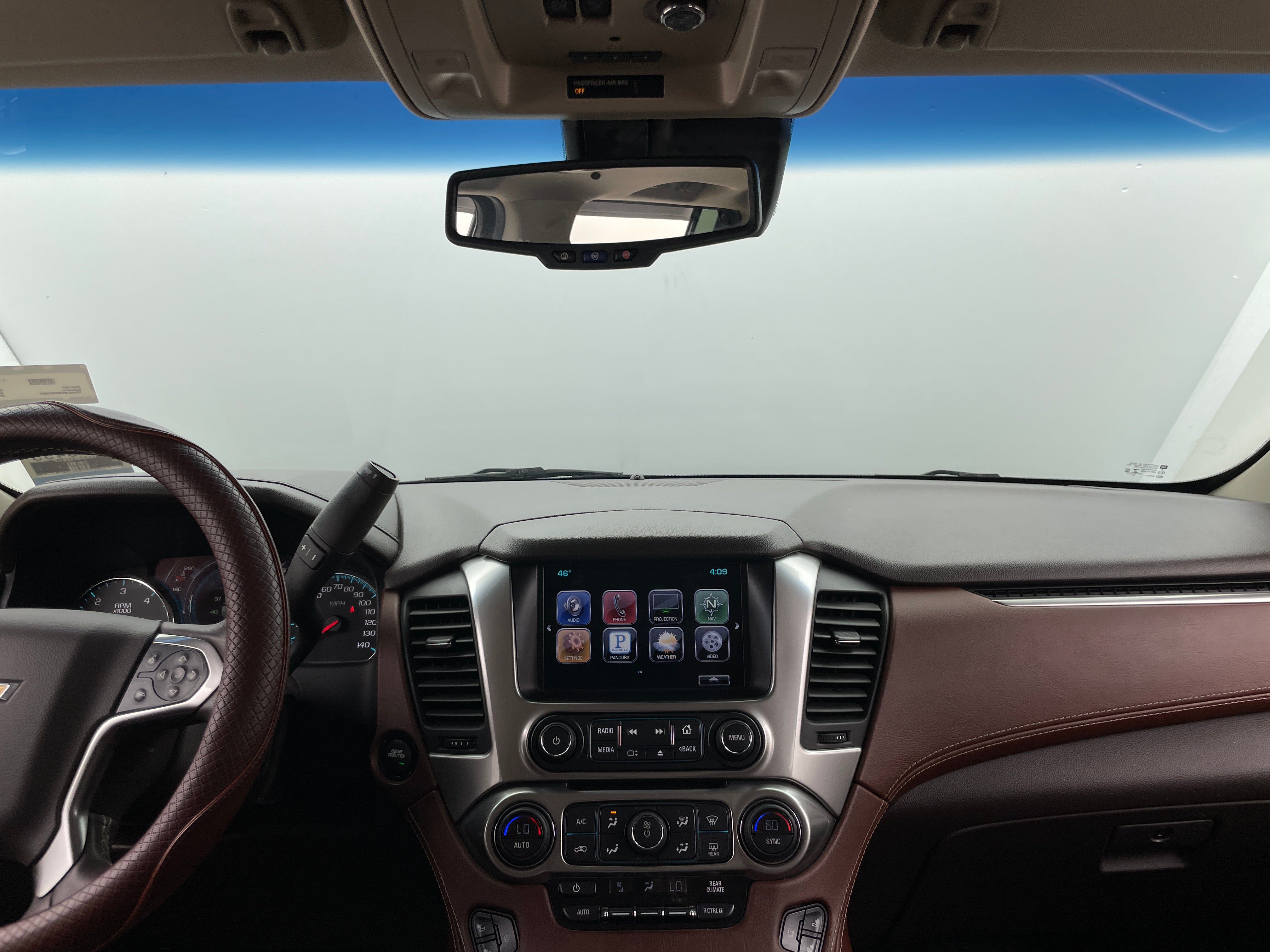 2016 Chevrolet Suburban LTZ 3