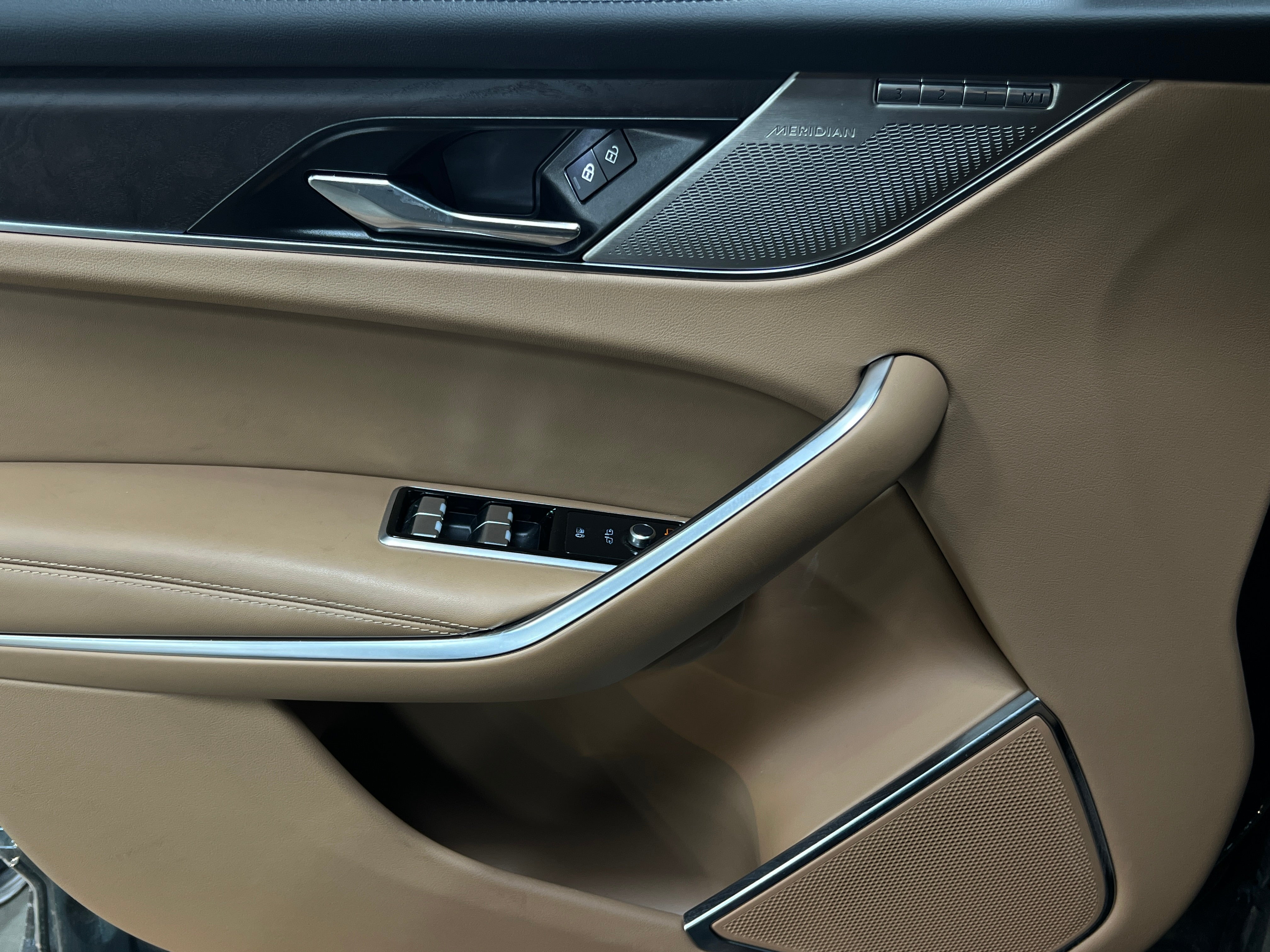 2022 Jaguar F-Pace