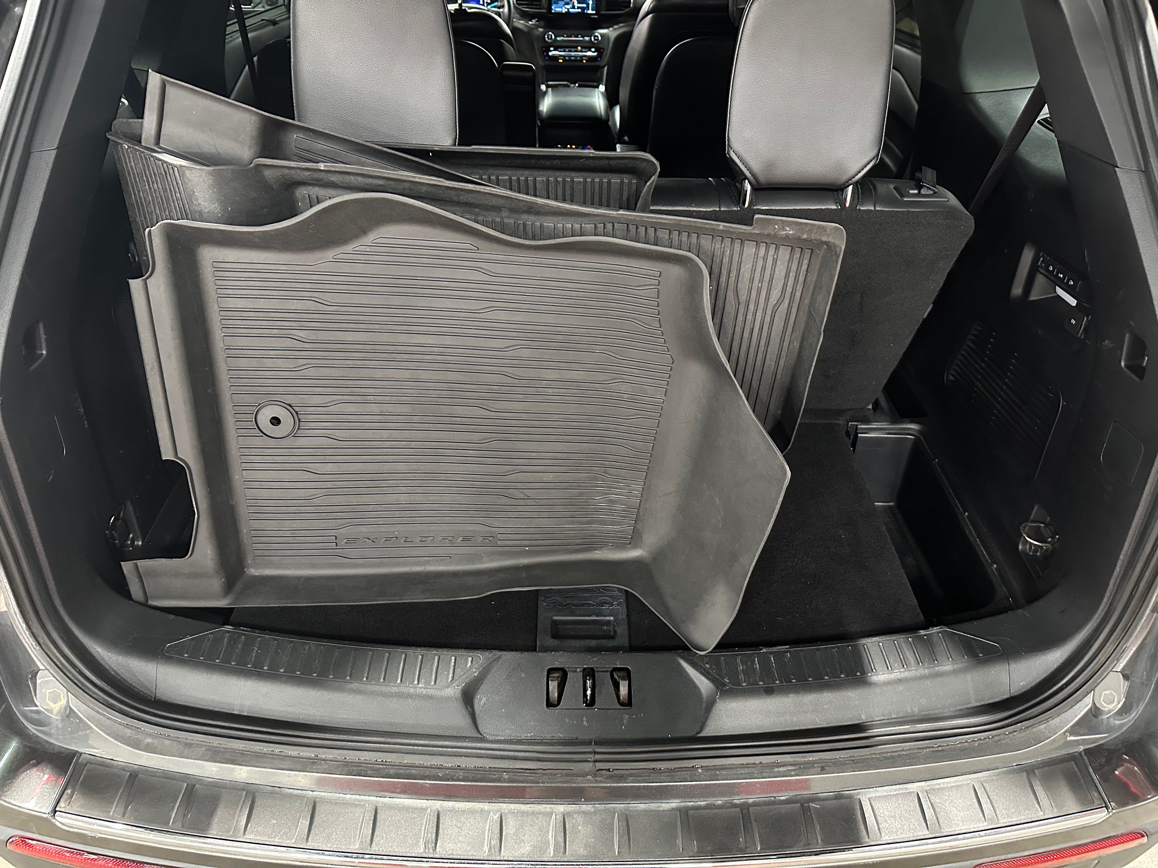 2020 Ford Explorer Limited 6