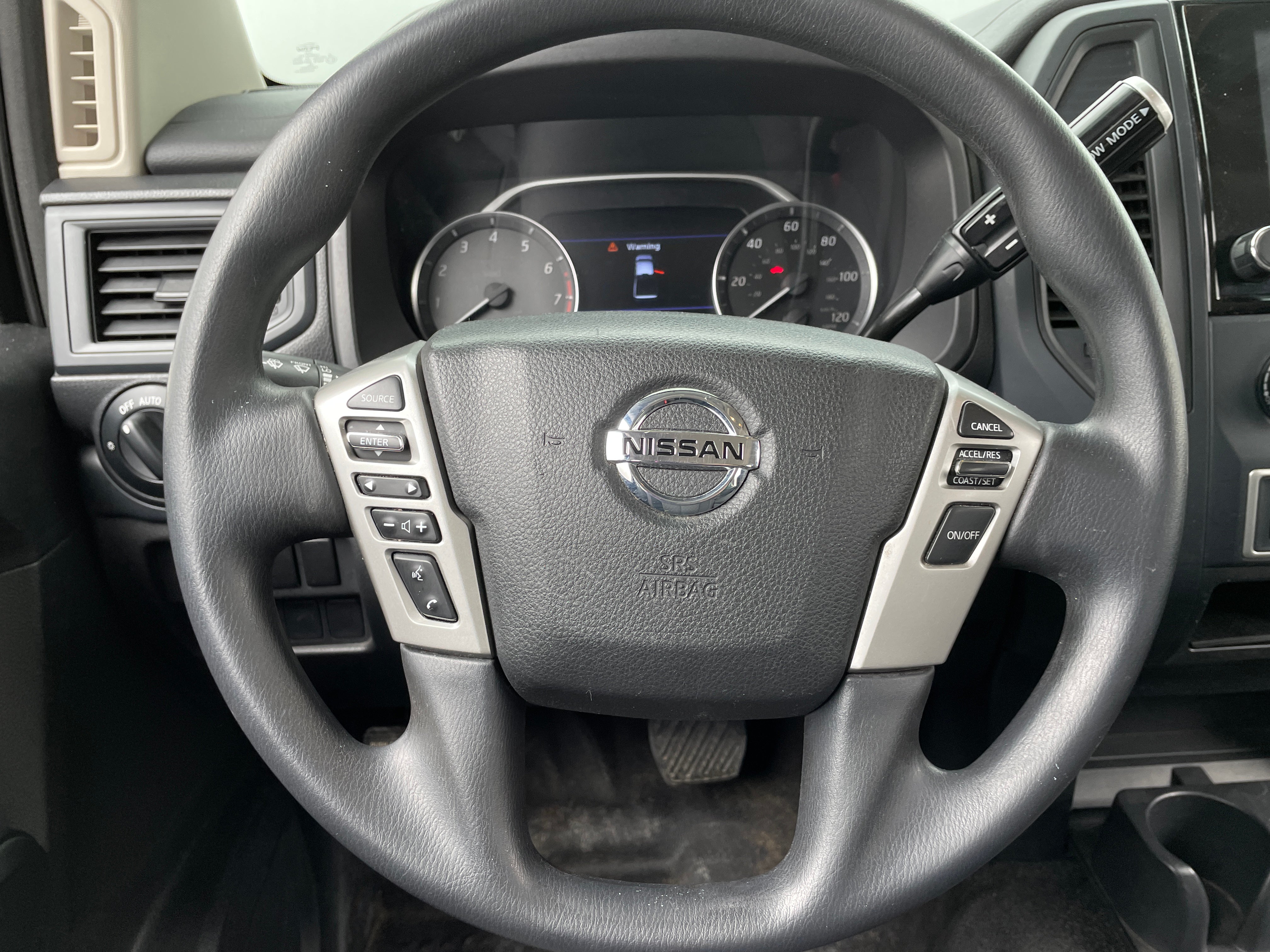 2022 Nissan Titan S 5