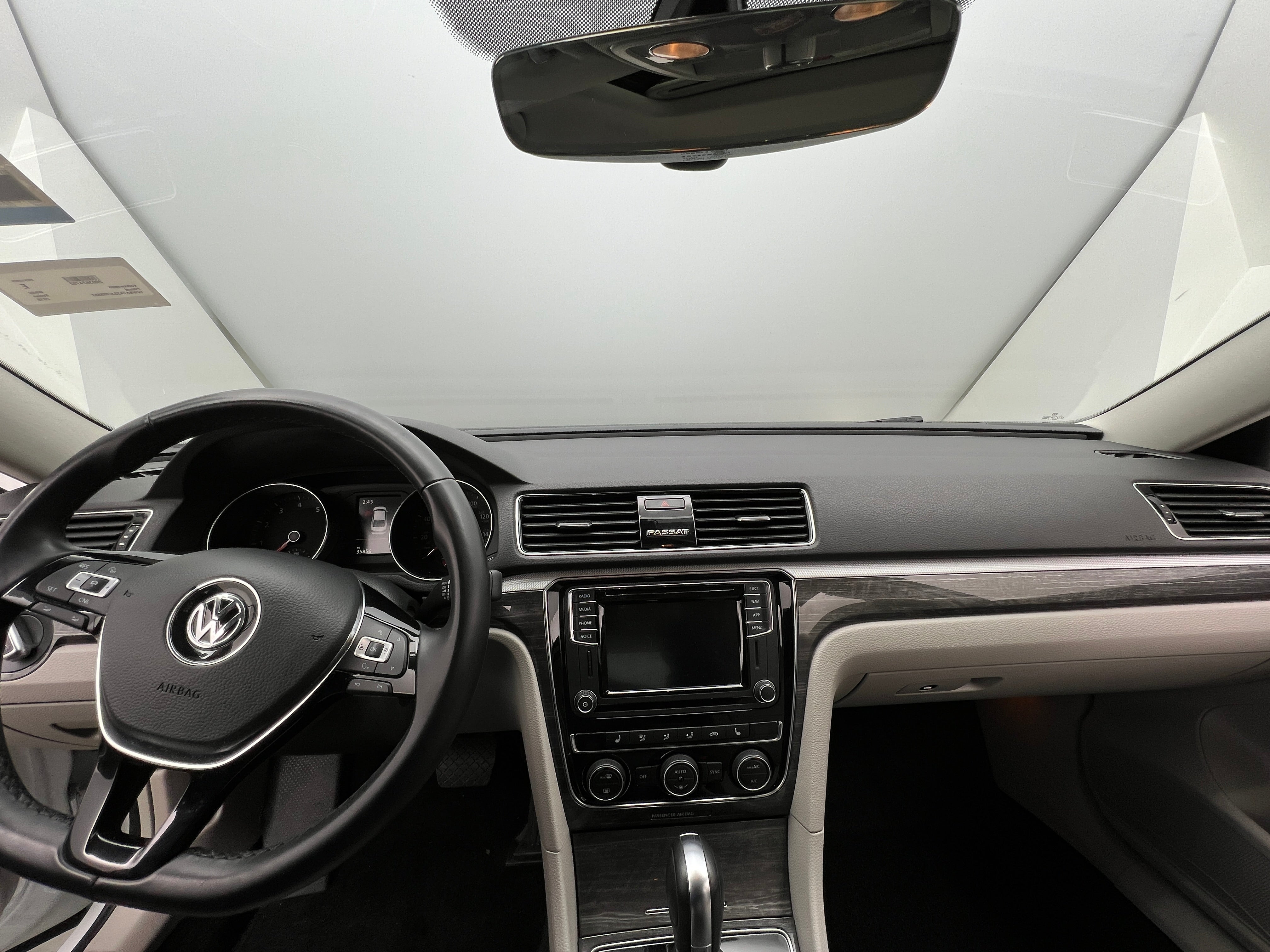 2018 Volkswagen Passat 2.0T 2