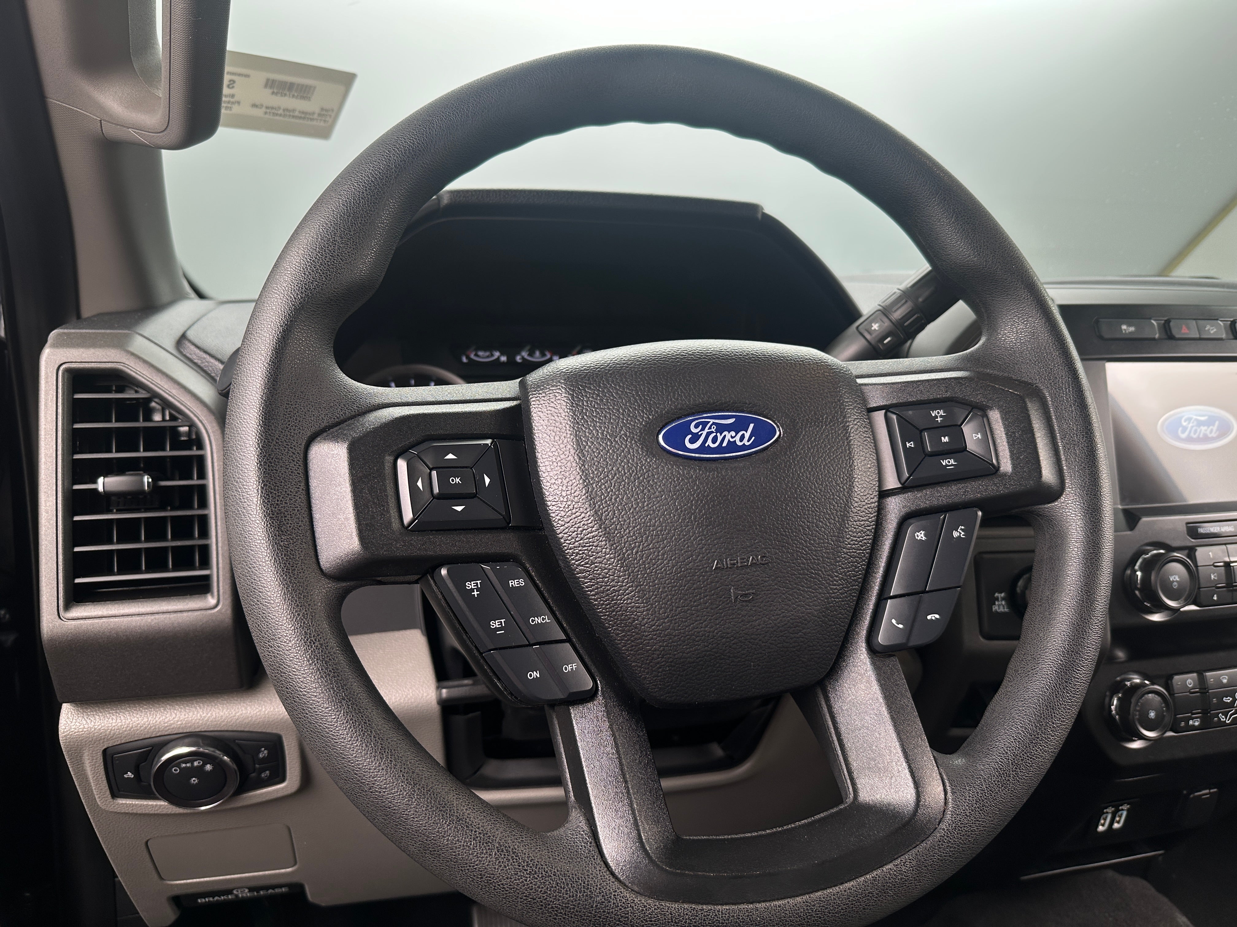 2019 Ford Econoline E-250 5