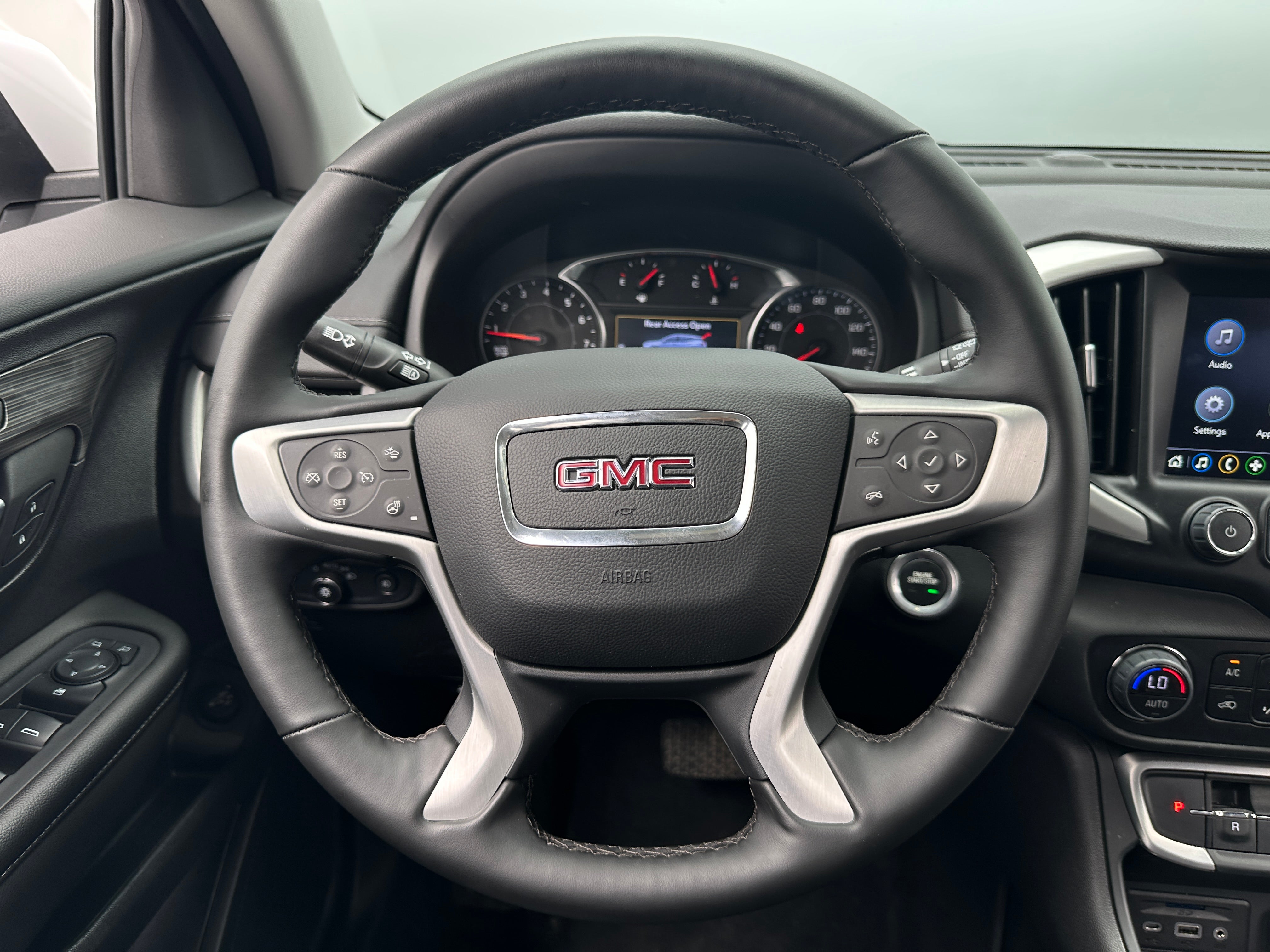 2024 GMC Terrain SLT 4