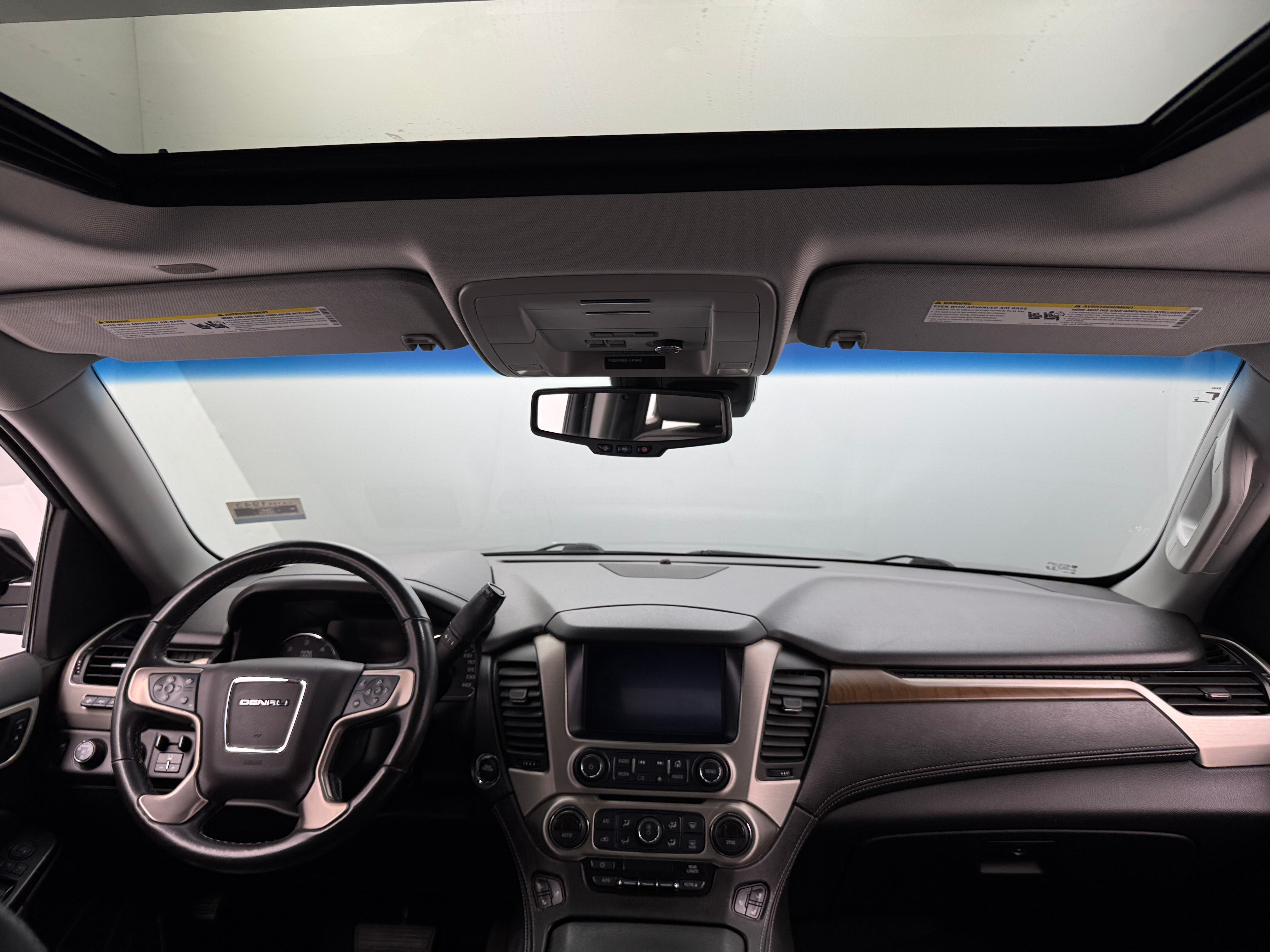 2019 GMC Yukon XL Denali 2
