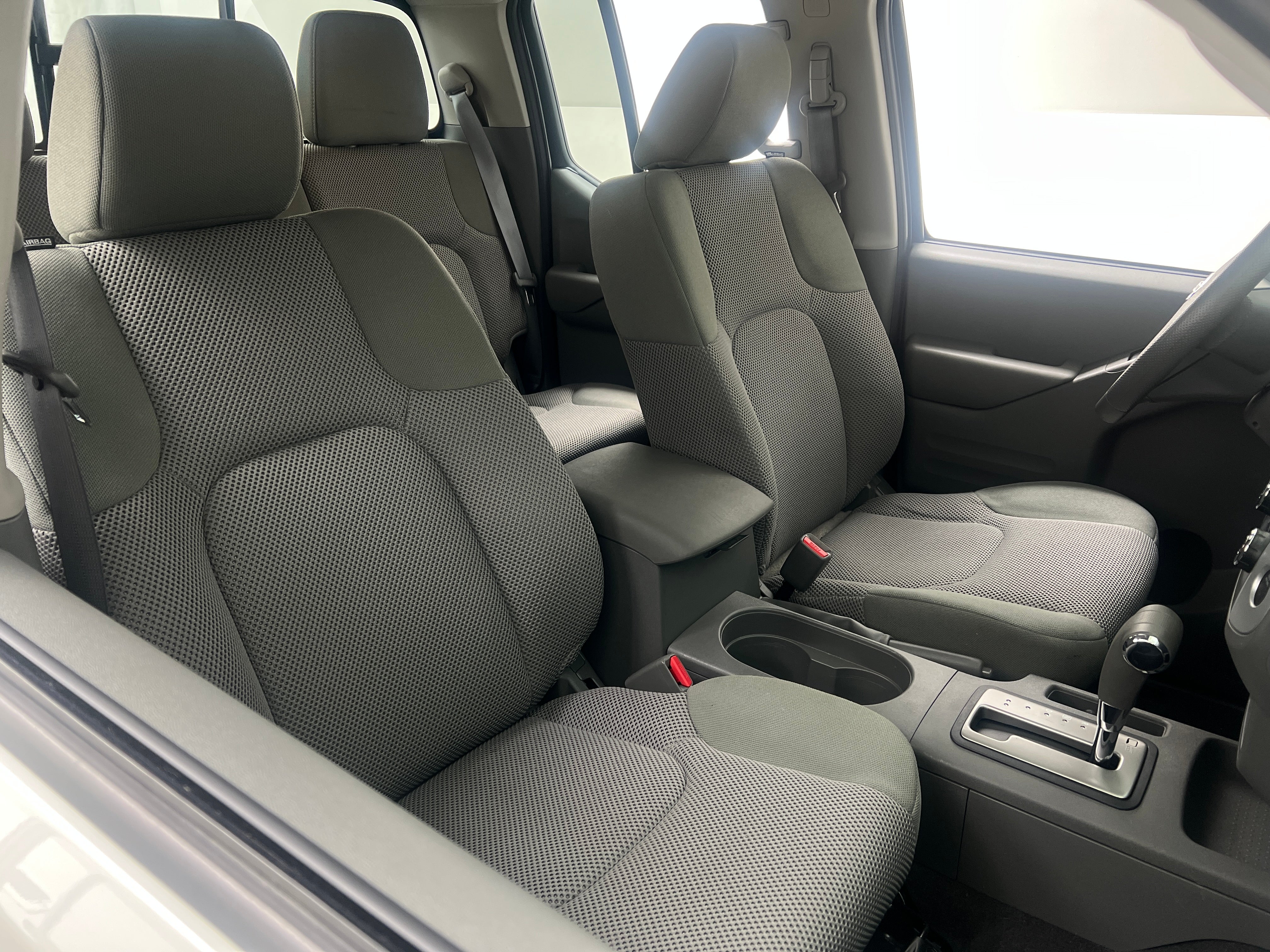 2019 Nissan Frontier SV 2