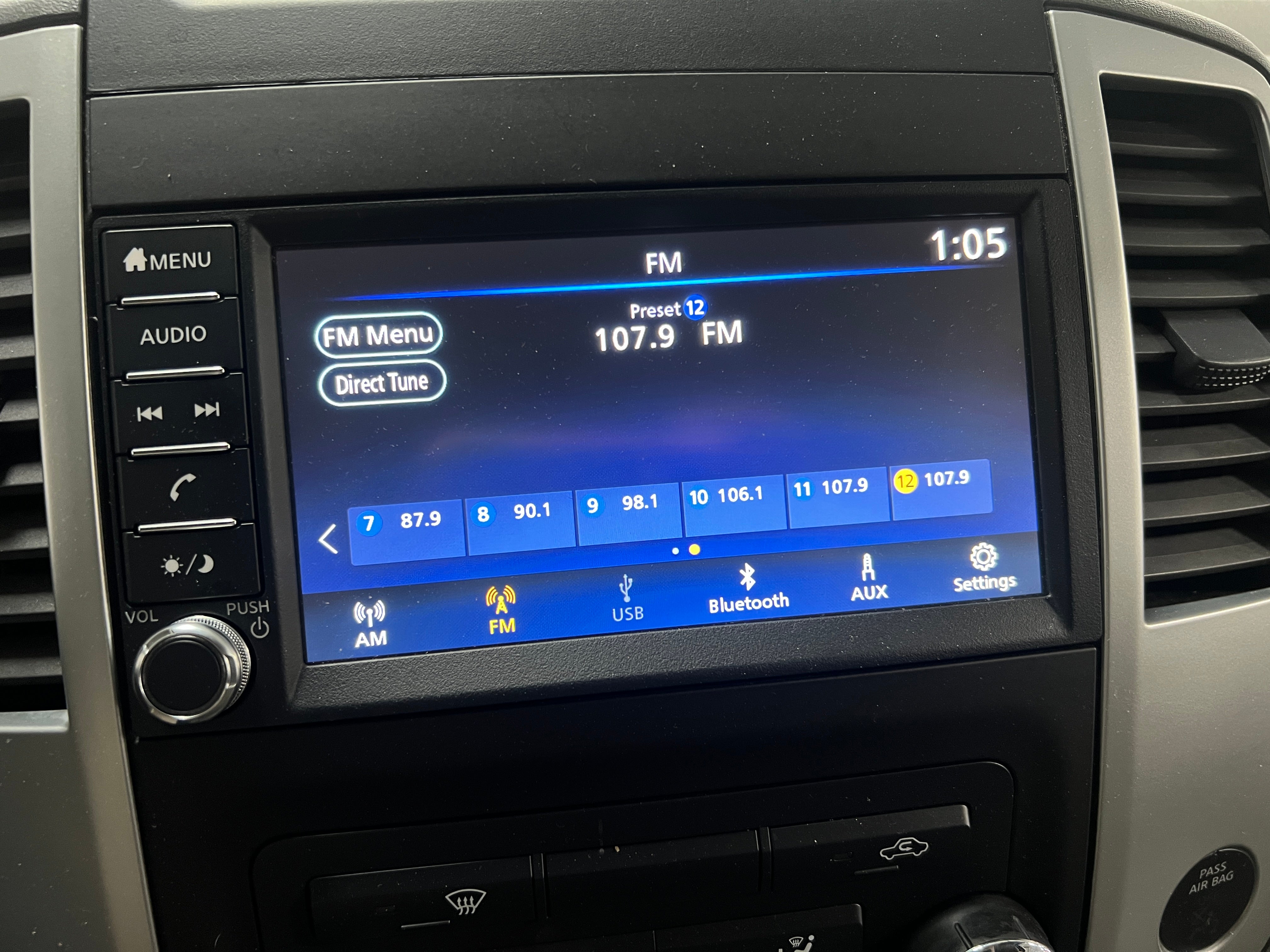 2019 Nissan Frontier SV 4