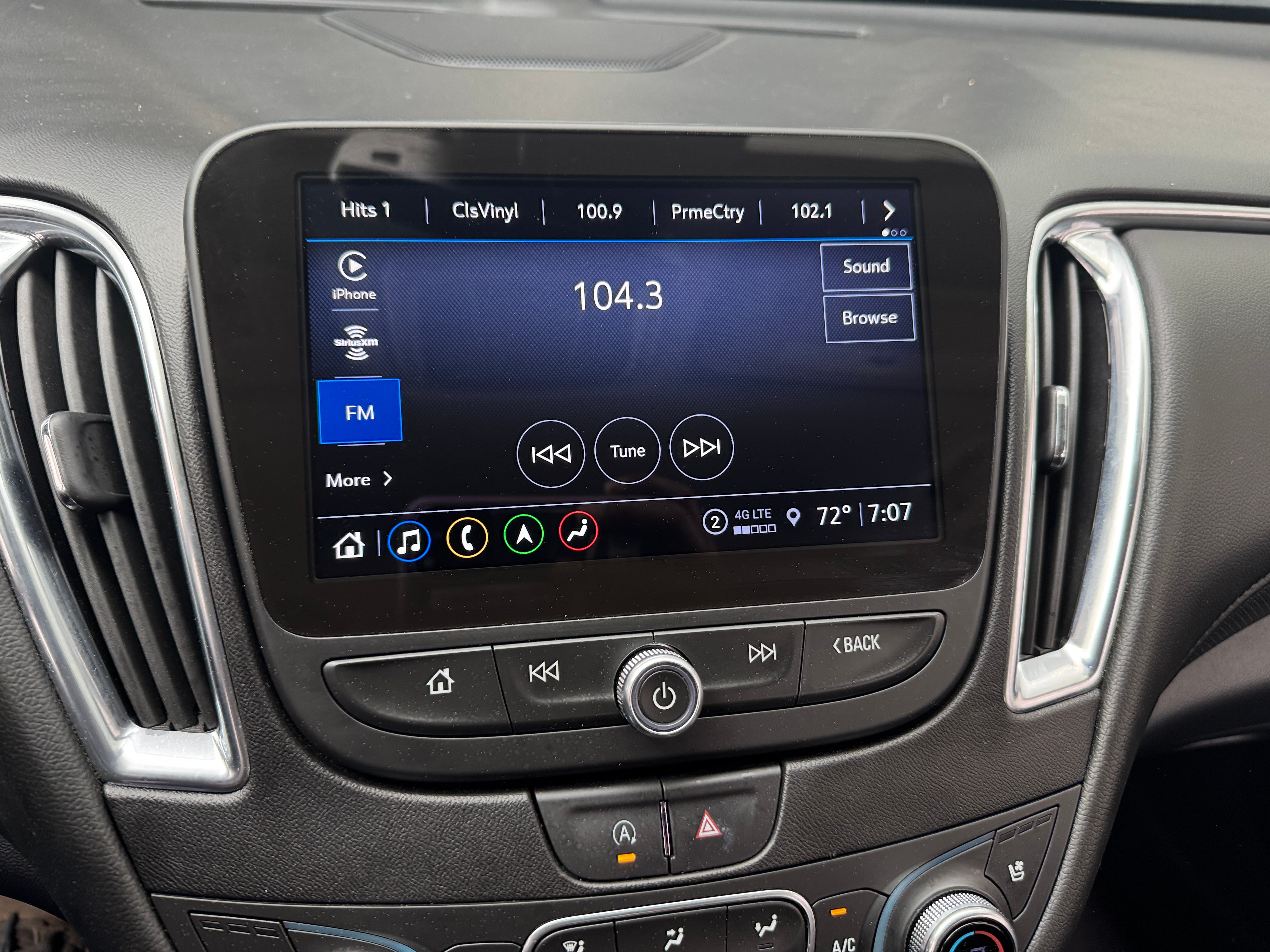 2024 Chevrolet Malibu LT 3
